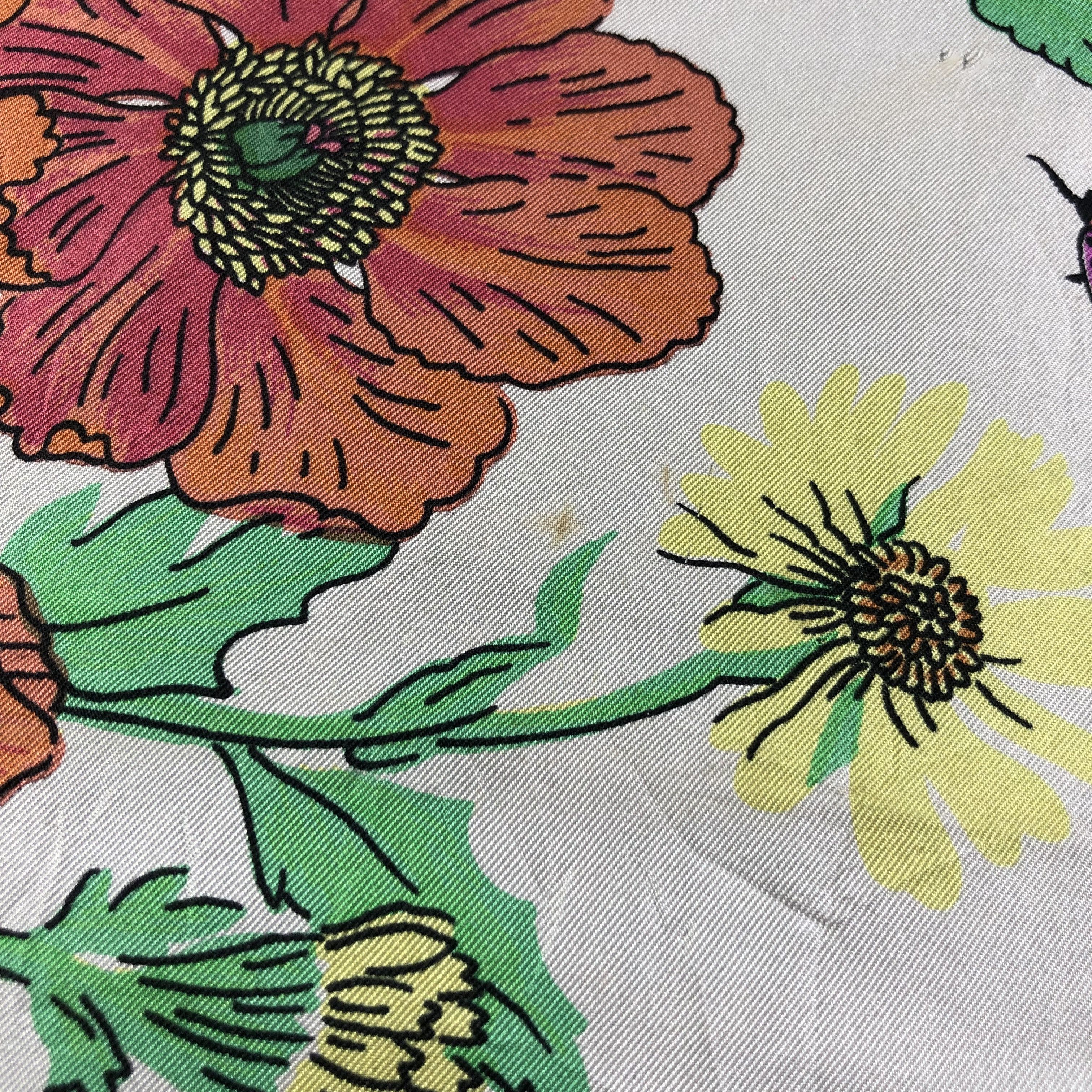 Japanese Brand Vintage Luxury Floral Hand Rolled Silk Scarf M715 Size ONE SIZE - 5 Thumbnail