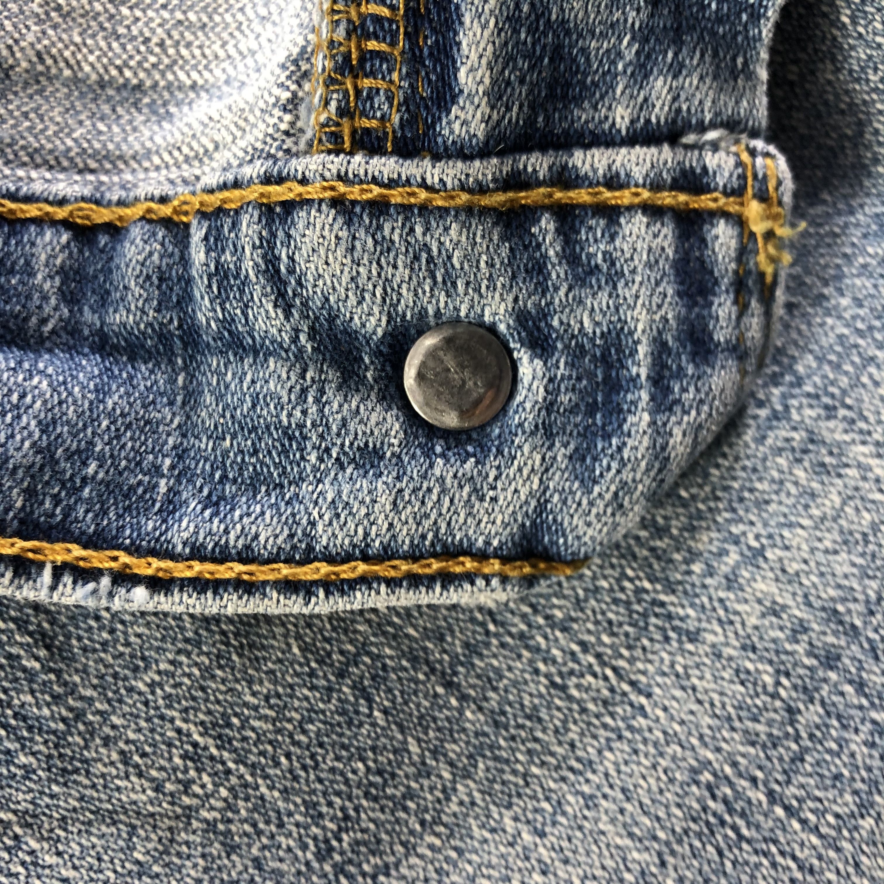 Levi's × Vintage Vintage Light Wash Levis 505 Jeans-JM3482 Size 32" / US 10 / IT 46 - 9 Thumbnail