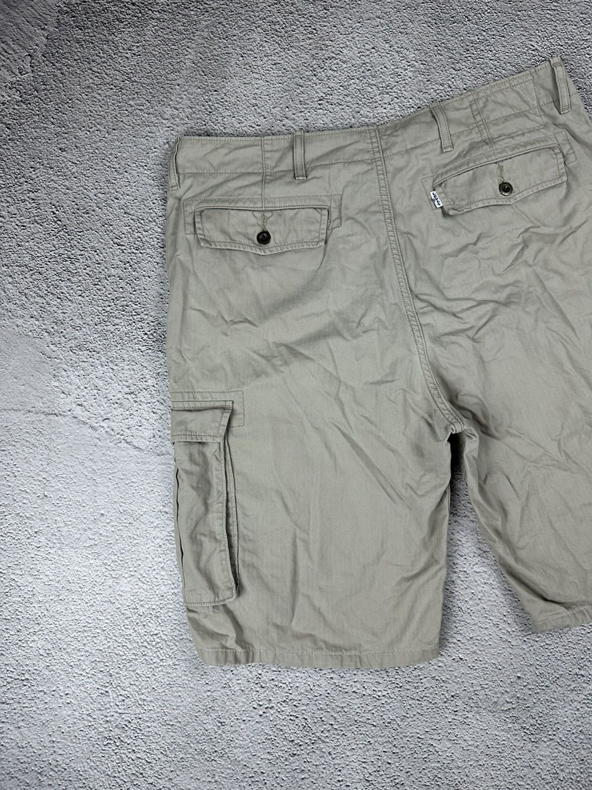 Levi's Vintage Levis Cargo Short Y2K Baggy Streetwear White Label Size US 34 / EU 50 - 3 Thumbnail