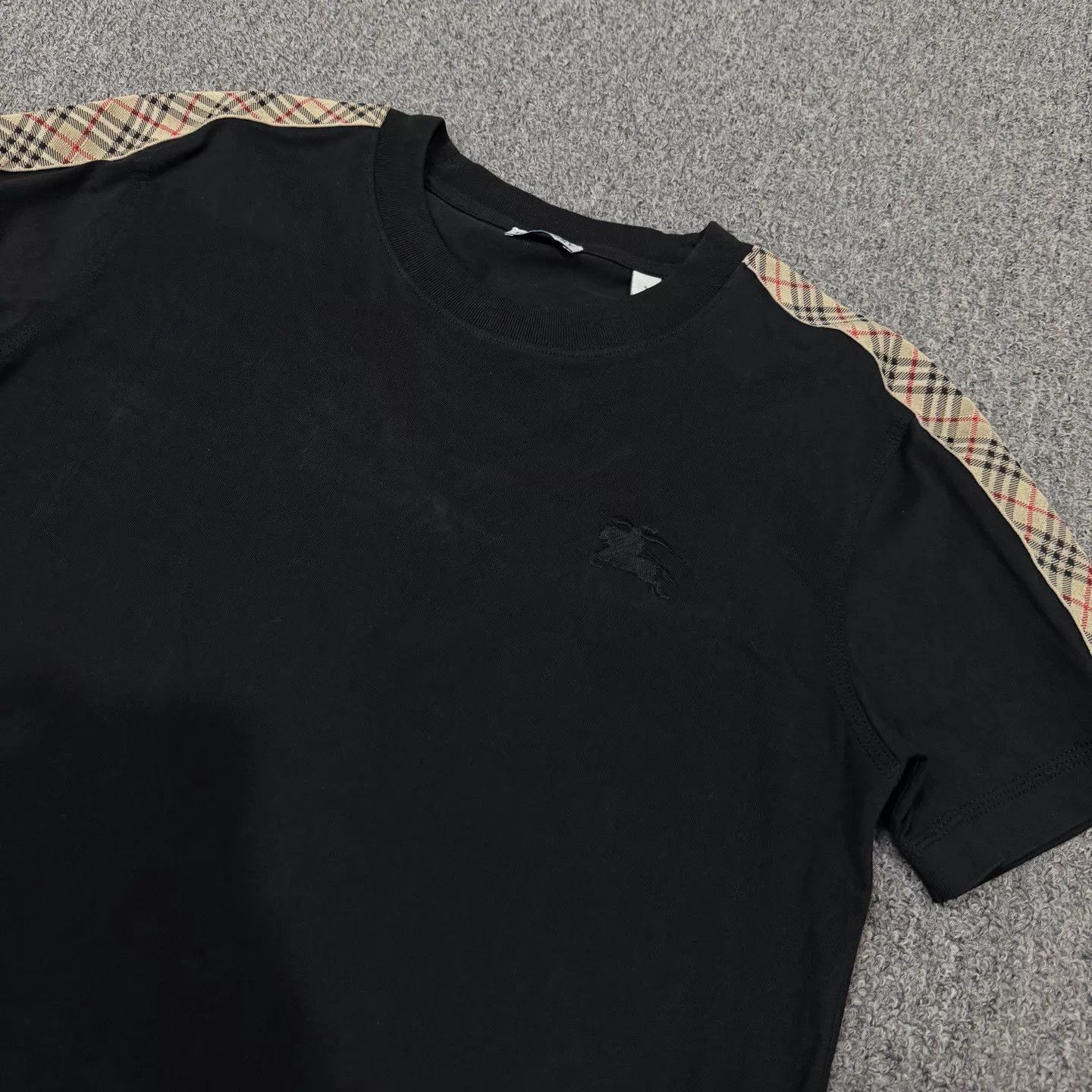 Burberry Burberry Black Check Paneled Short Sleeve S 99 New Size S / US 4 / IT 40 - 3 Thumbnail