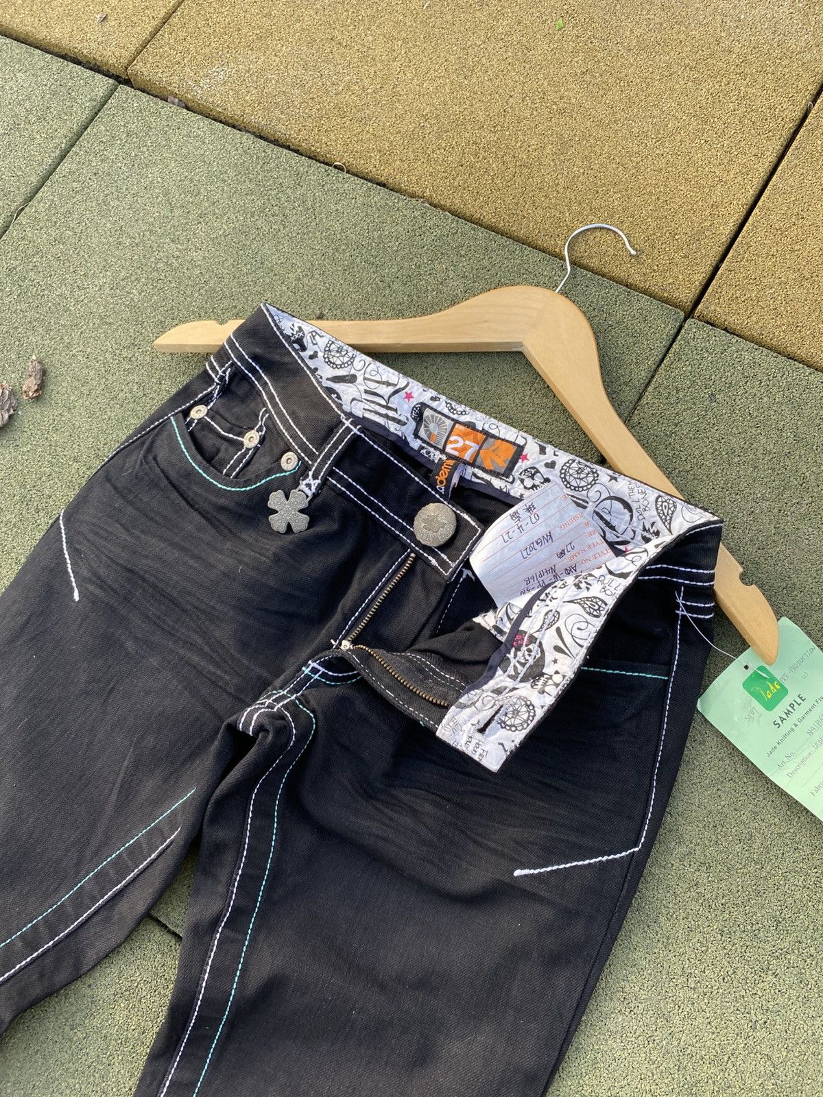 Akademiks × Vintage Y2K Akademiks Sample Jeans Rhinestones Skull Print (2007) Size 27" / US 4 / IT 40 - 16 Thumbnail