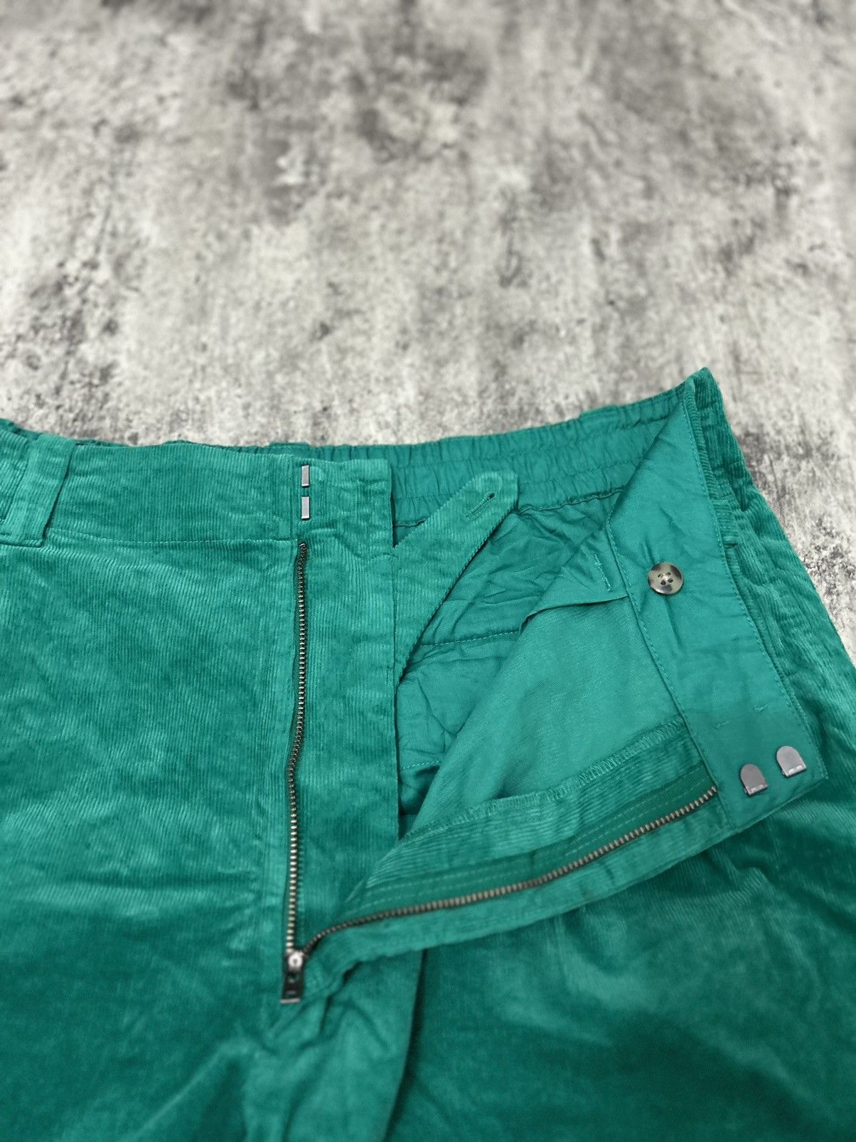 Marni × Uniqlo MARNI x Uniqlo Corduroy Wide-Fit Pleated Pants Size US 37 - 6 Thumbnail