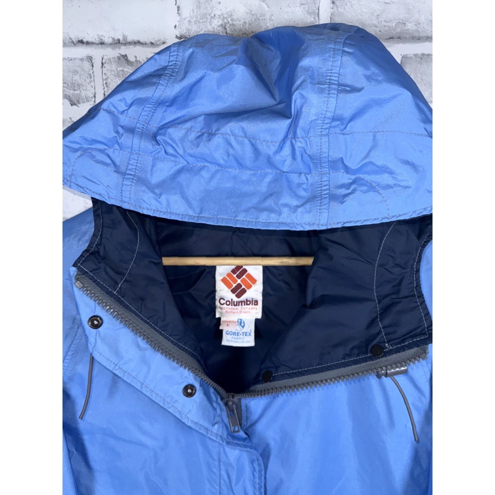 Vintage VTG COLUMBIA Gore Tex Nylon Blue Hooded Jacket Womens L Size L / US 10 / IT 46 - 2 Thumbnail