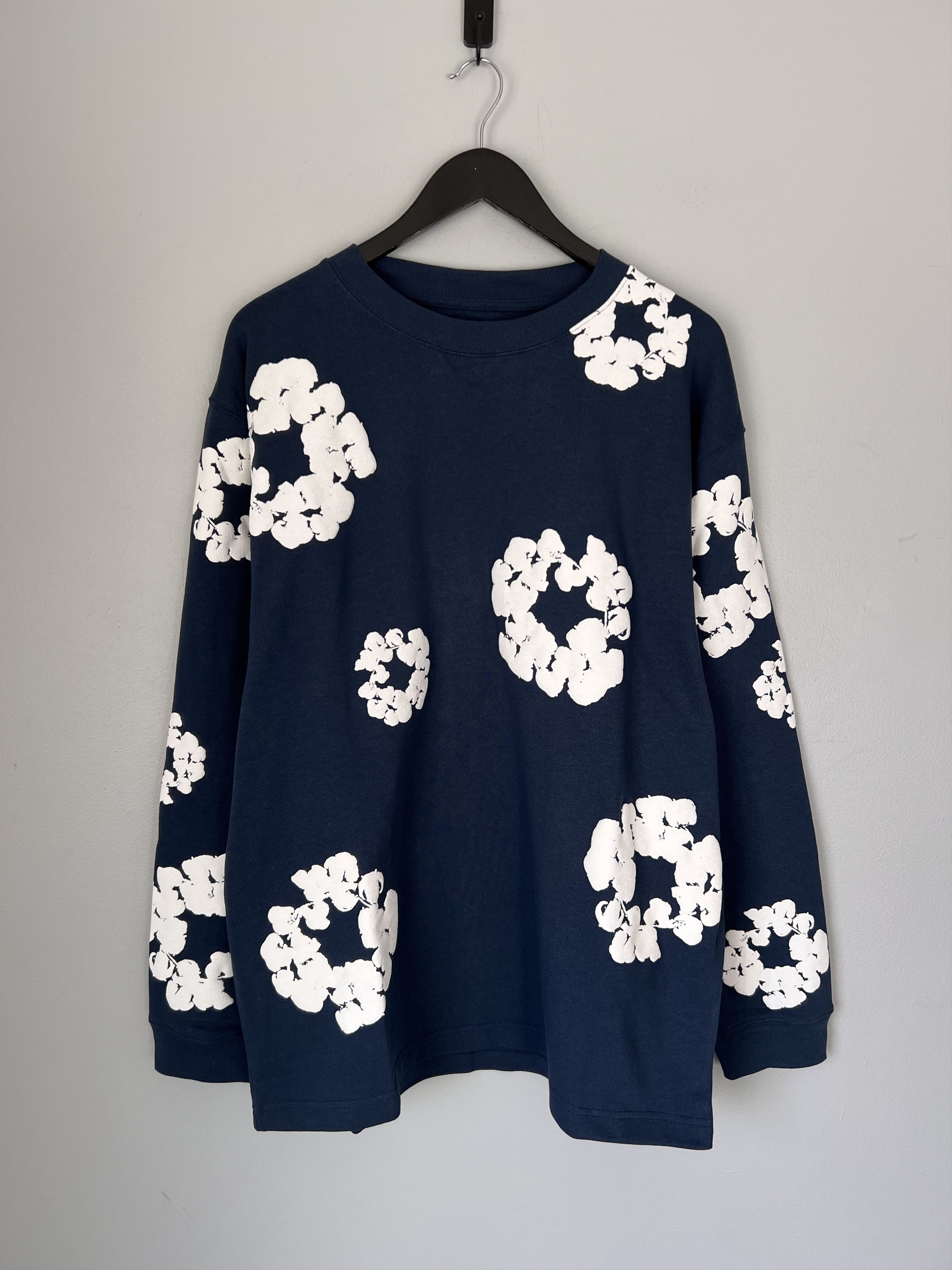 DENIM TEARS Denim Tears Cotton Wreath Long Sleeve Tee in DENIM TEARS Denim Tears Cotton Wreath Long Sleeve Tee in