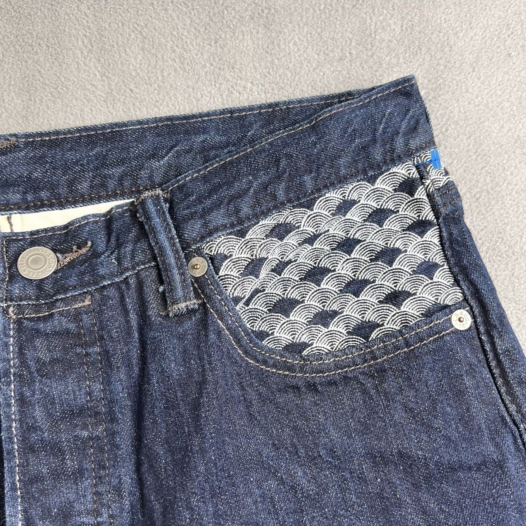 Levi's Levi's 501 Jeans Embroidered 90s Grunge Size US 32 / EU 48 - 5 Thumbnail