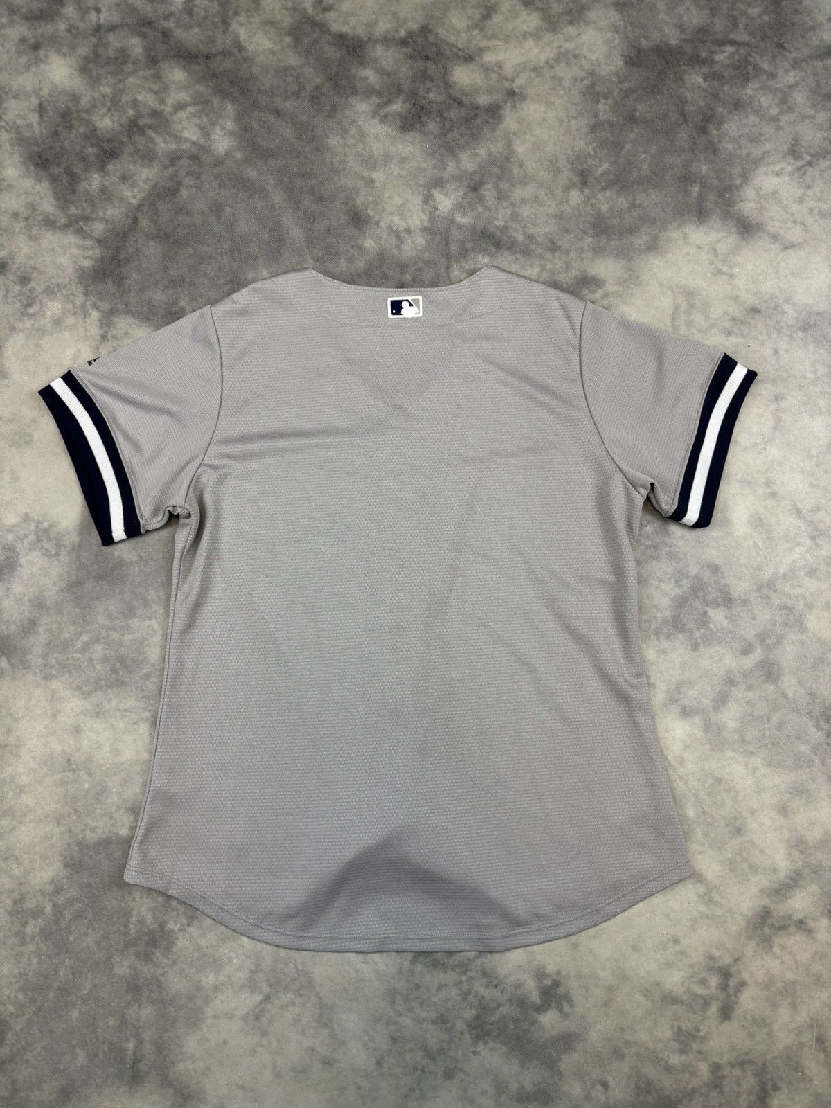 Other Vintage New York Yankees MLB Jersey T shirt 90s y2k grey L Size US L / EU 52-54 / 3 - 6 Thumbnail