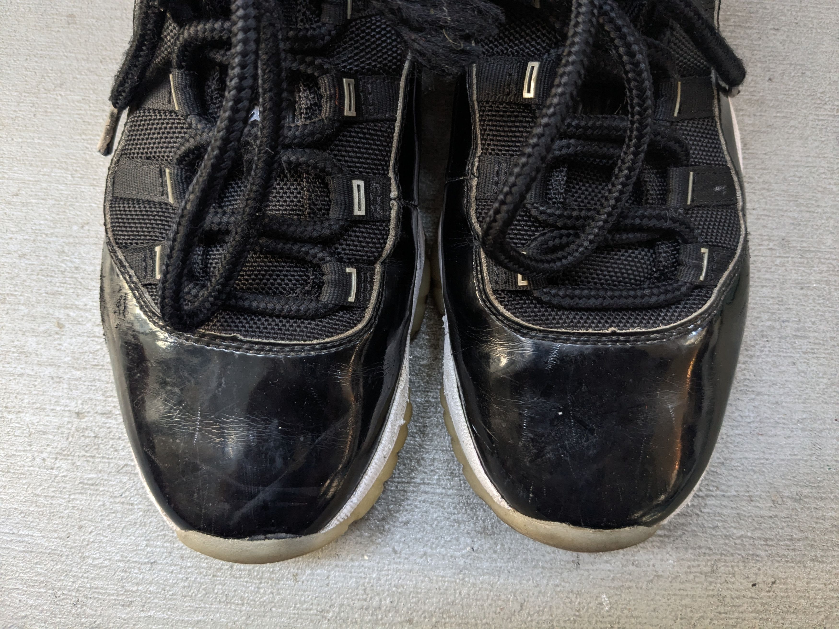 Jordan Brand Air Jordan 11 Retro 'Jubilee' 8 Black White CT8012-011 Size US 8 / EU 41 - 5 Thumbnail