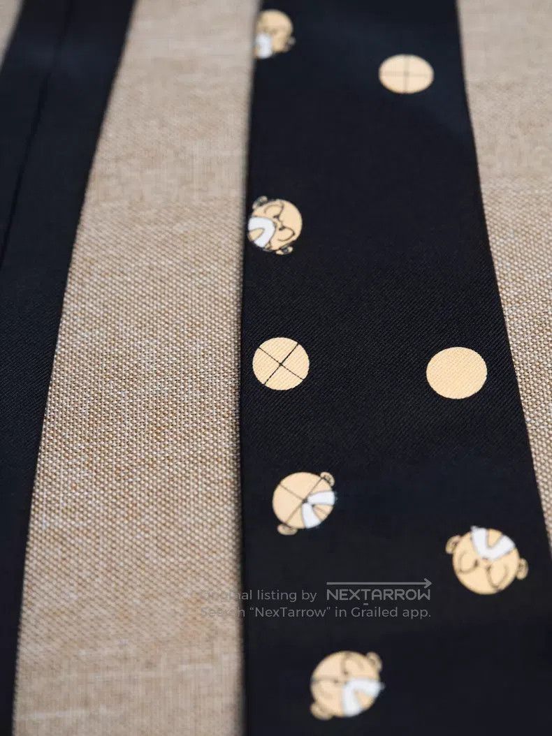 Yohji Yamamoto Yohji Yamamoto Tezuka Osamu bearded father tie| Size ONE SIZE - 4 Thumbnail