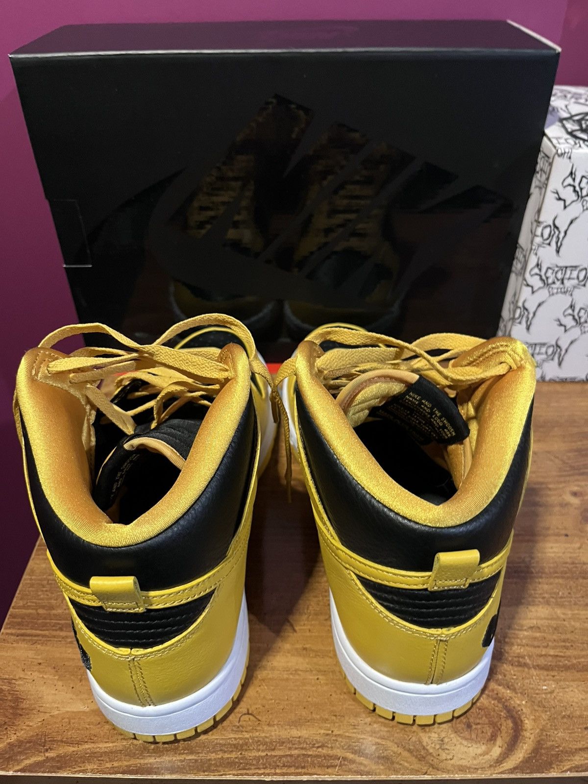 Nike × Wu-Tang Clan Wu tang dunks Size US 9.5 / EU 42-43 - 3 Thumbnail