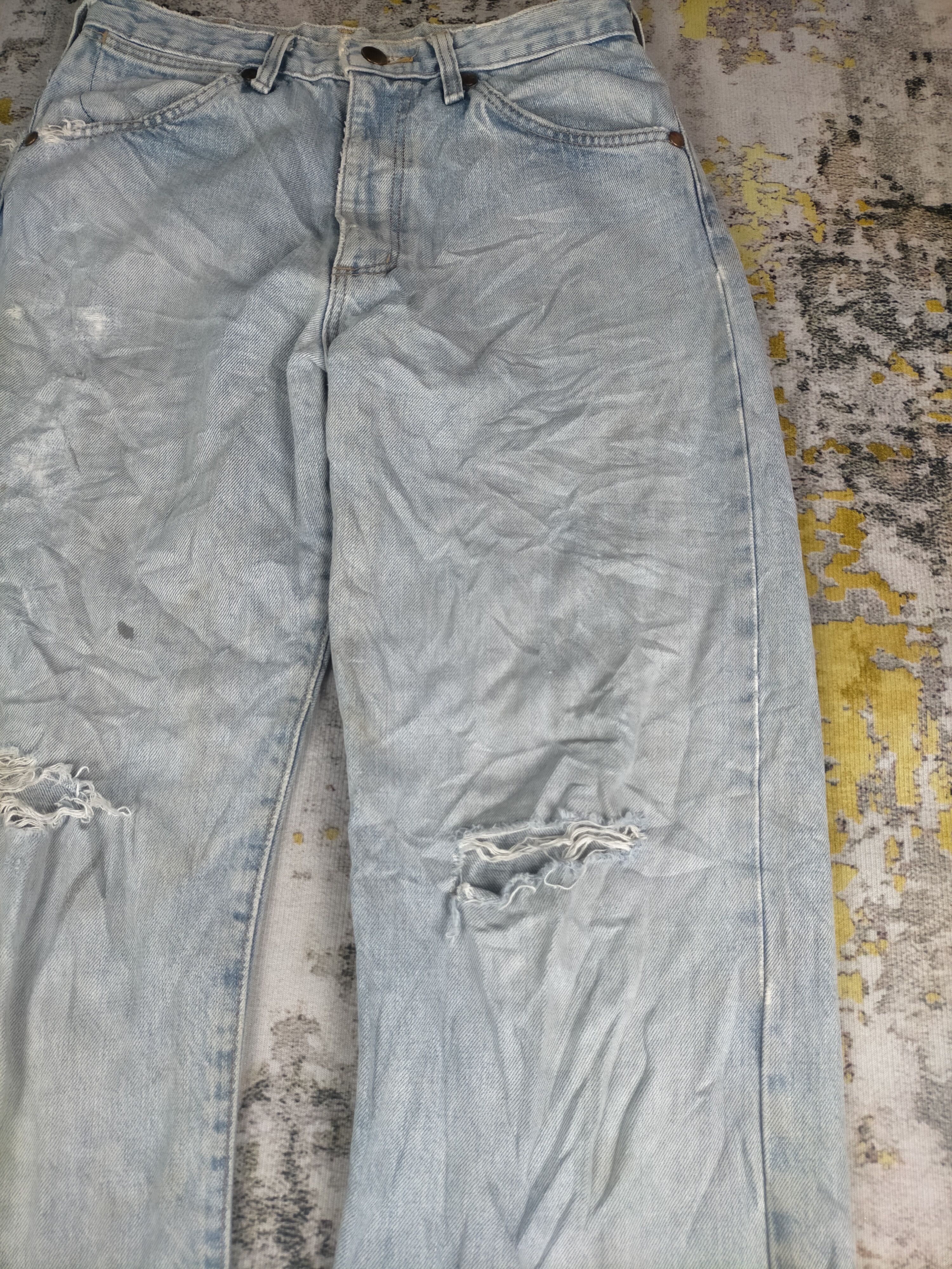 Wrangler 🔥 Vintage Wrangler Grunge Light Wash Distressed Jeans Size US 28 / EU 44 - 2 Thumbnail
