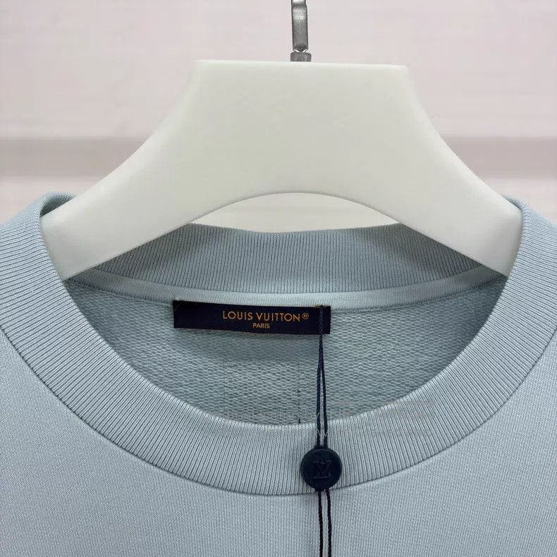 Louis Vuitton Louis Vuitton Crew Neck Pullover Sweatshirt Size US XXL / EU 58 / 5 - 5 Thumbnail