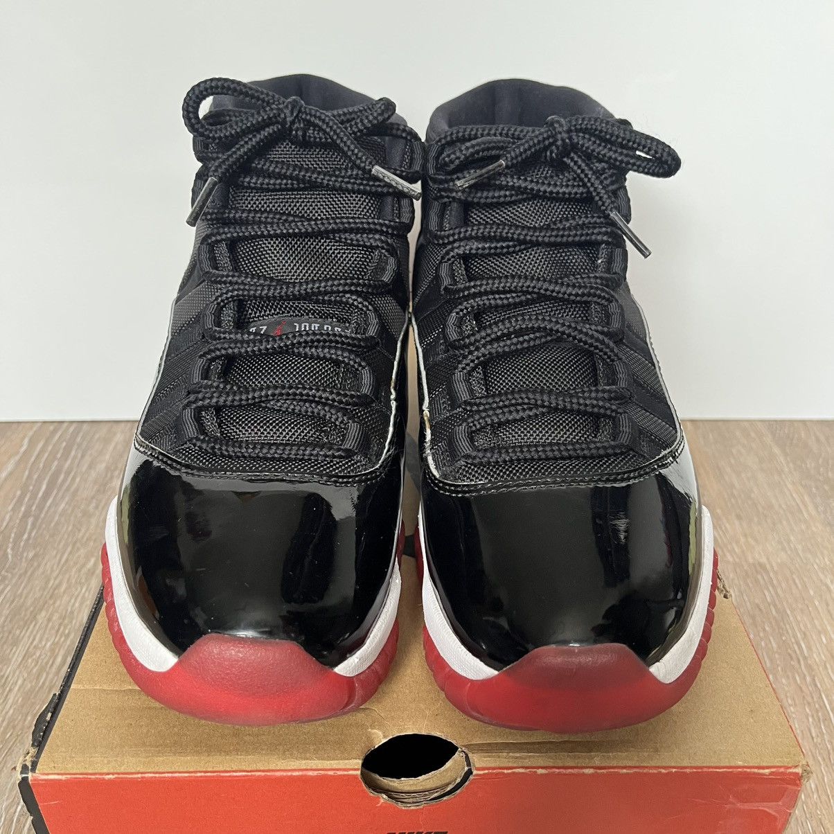 Jordan Brand 2019 bred 11 Size US 9 / EU 42 - 4 Thumbnail