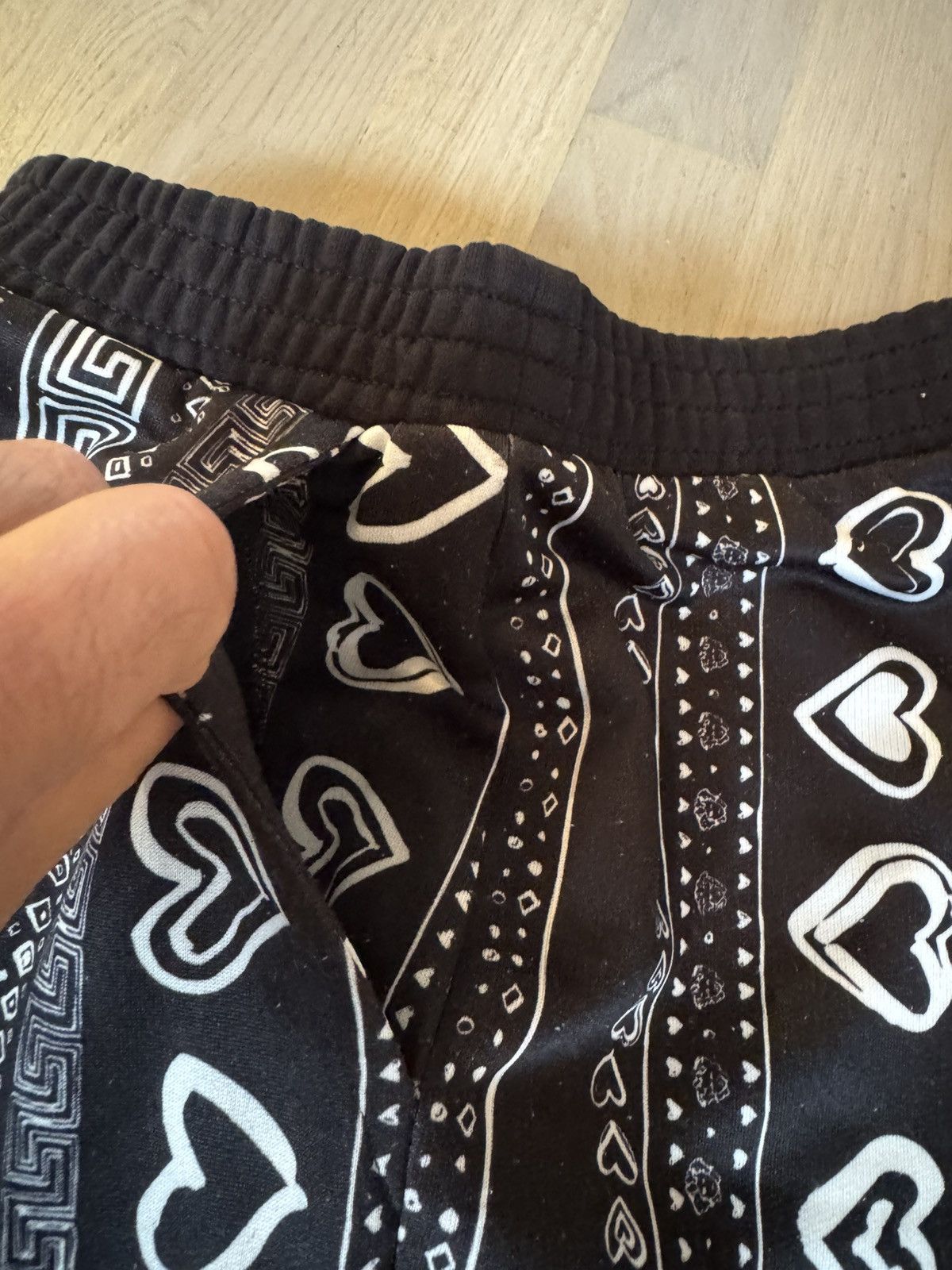 Versace VERSACE shorts STUDY REAL TAPE MEASUREMENTS IN PHOTOS sz S Size US 30 / EU 46 - 6 Thumbnail
