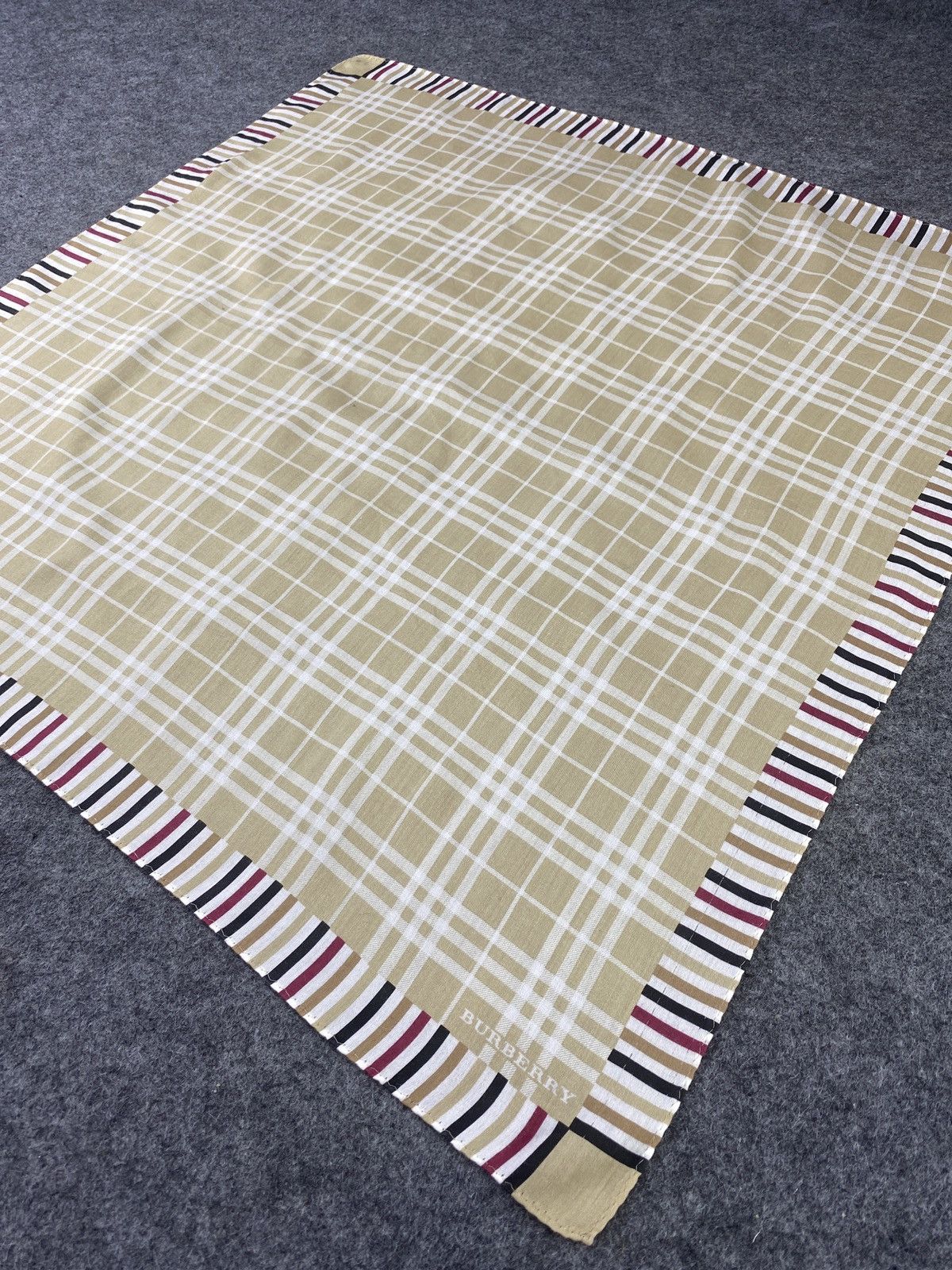 Burberry × Vintage Burberry Handkerchief / Bandana / Neckerchief- B015 Size ONE SIZE - 4 Thumbnail