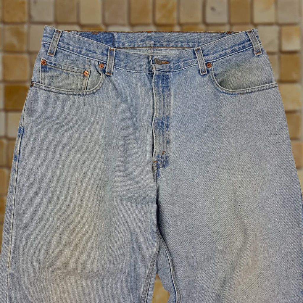 Levi's Vintage Levi's Jeans 560 Loose Fit Denim Blue 36x30 Tapered 90s Grunge Rock USA Mens Jeans Size US 36 / EU 52 - 1 Thumbnail