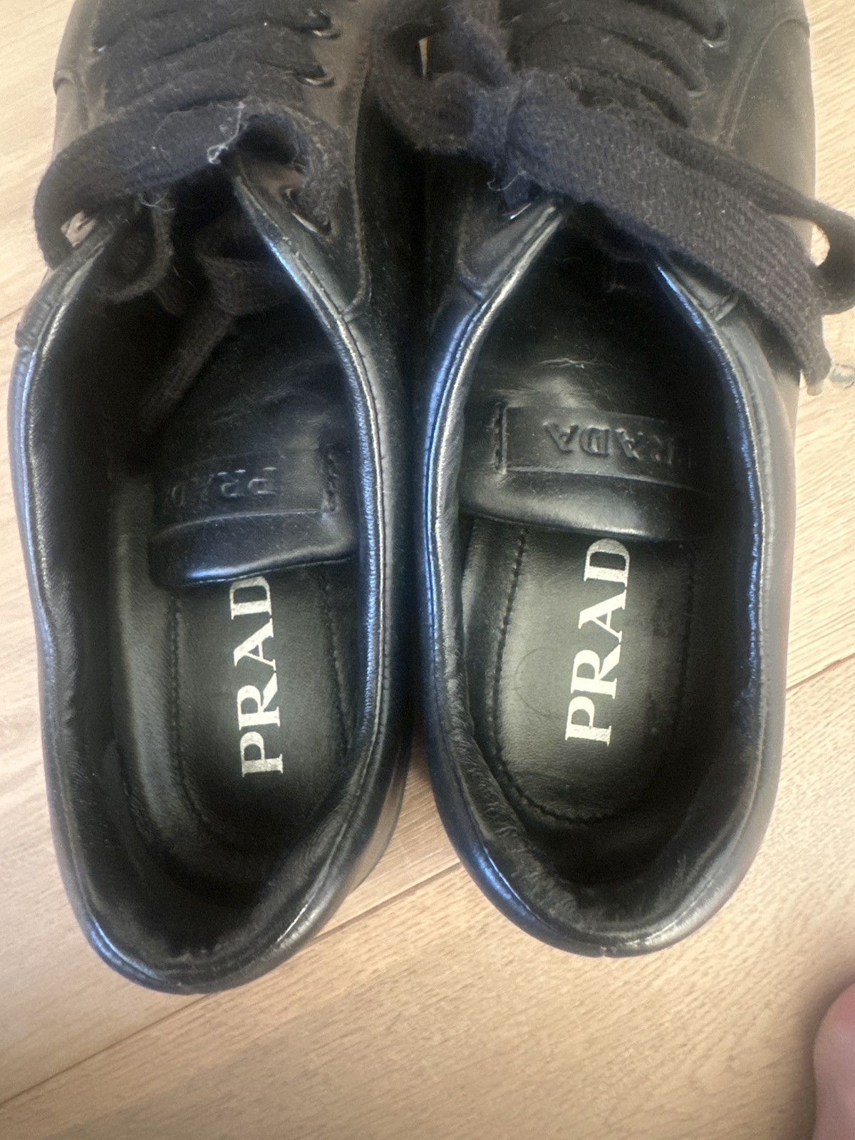 Prada $650 Prada Leather Low-Top Sneakers Black Size 39 US 8 Size US 8 / IT 38 - 8 Thumbnail