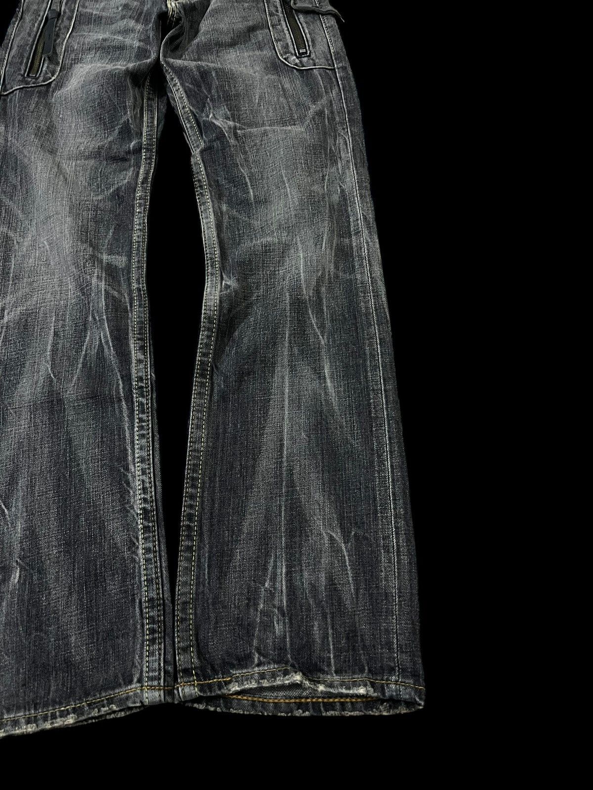 Levi's × Levi's Vintage Clothing VINTAGE 90’s STYLE LEVIS 502 FADED JEANS Size US 28 / EU 44 - 4 Thumbnail