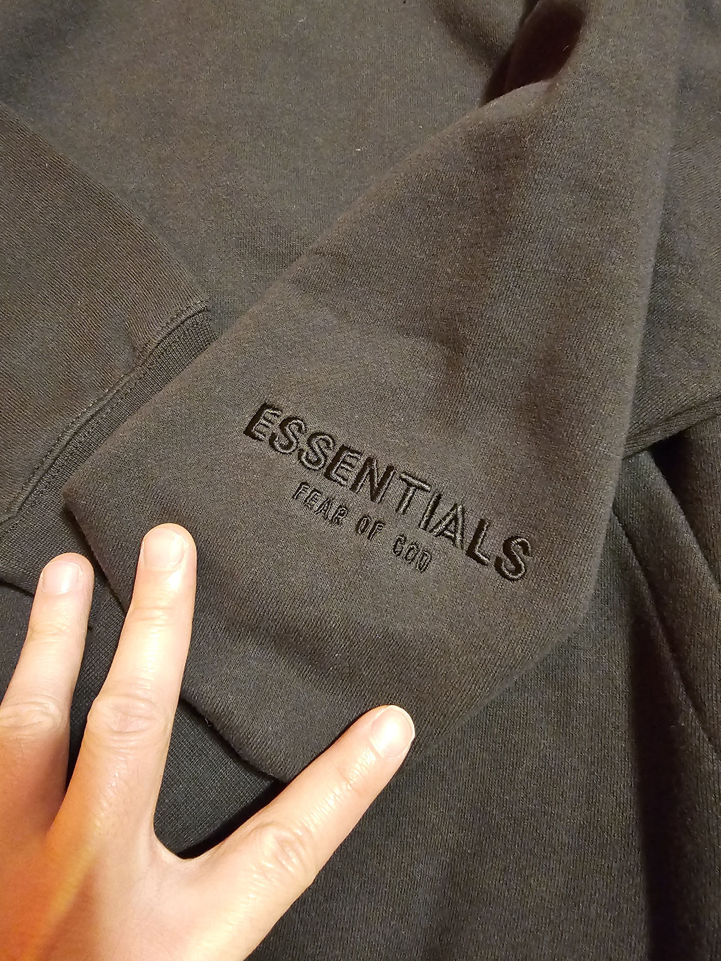Essentials Fear of God (FOG) Essentials FW19 3M Reflective Hoodie Black Size US M / EU 48-50 / 2 - 3 Thumbnail