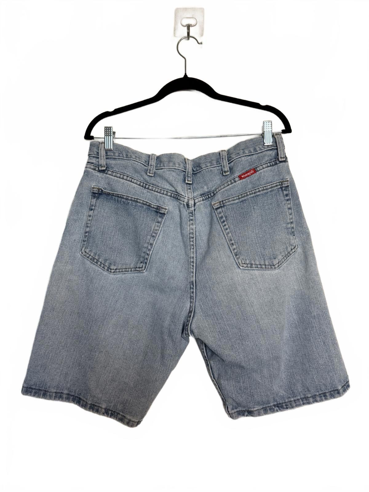 Wrangler Men Distressed Classic Light Wash Denim Shorts Size US 34 / EU 50 - 2 Thumbnail