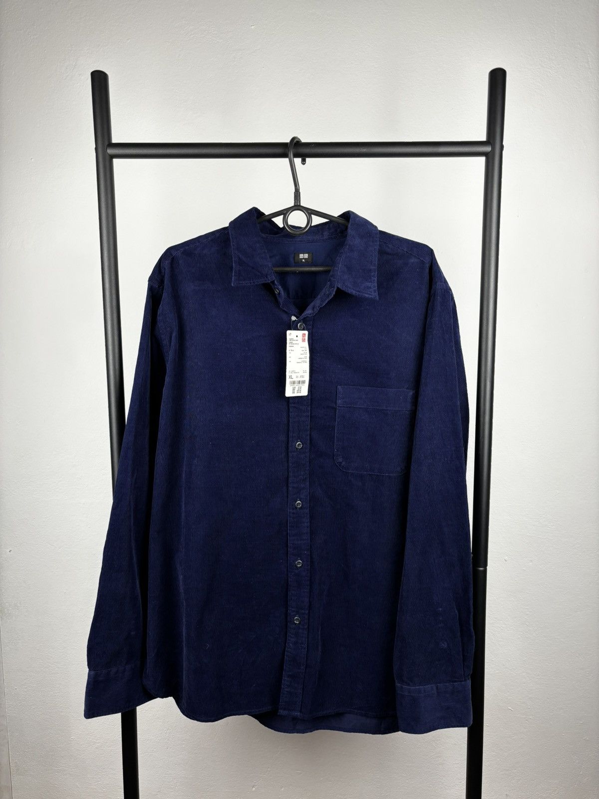 Uniqlo Uniqlo velvet shirt size XL Size US XL / EU 56 / 4 - 1 Thumbnail