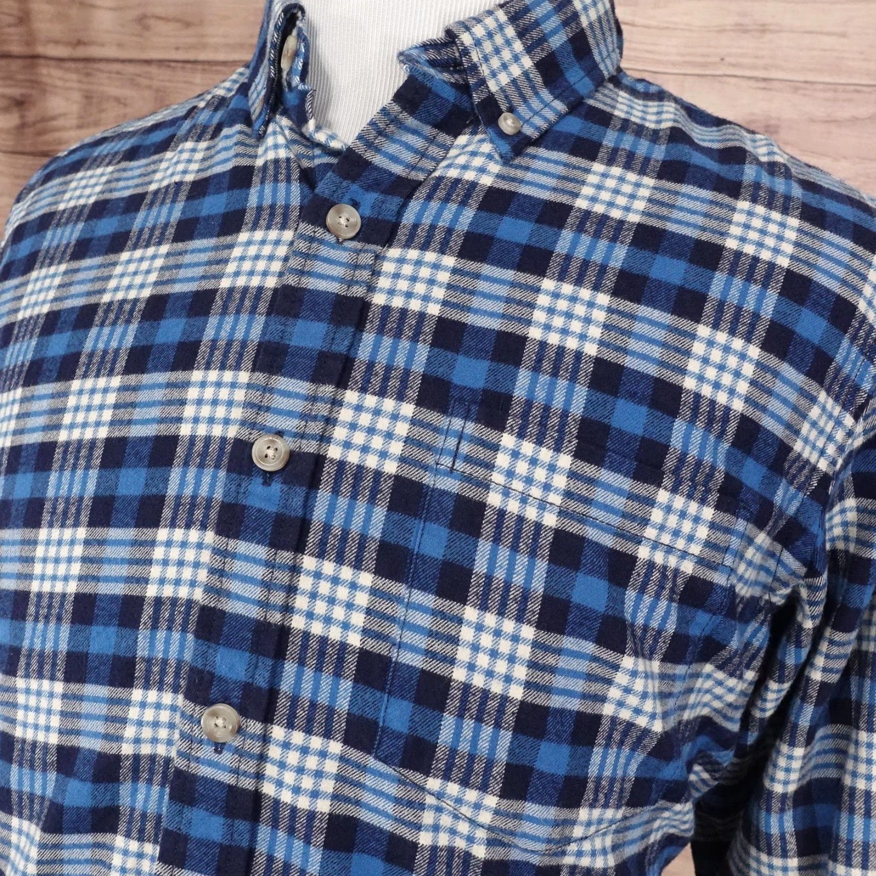 Eddie Bauer Eddie Bauer Flannel Shirt Mens Medium Blue Plaid Button-Up Relaxed Fit Cotton Size US M / EU 48-50 / 2 - 2 Thumbnail