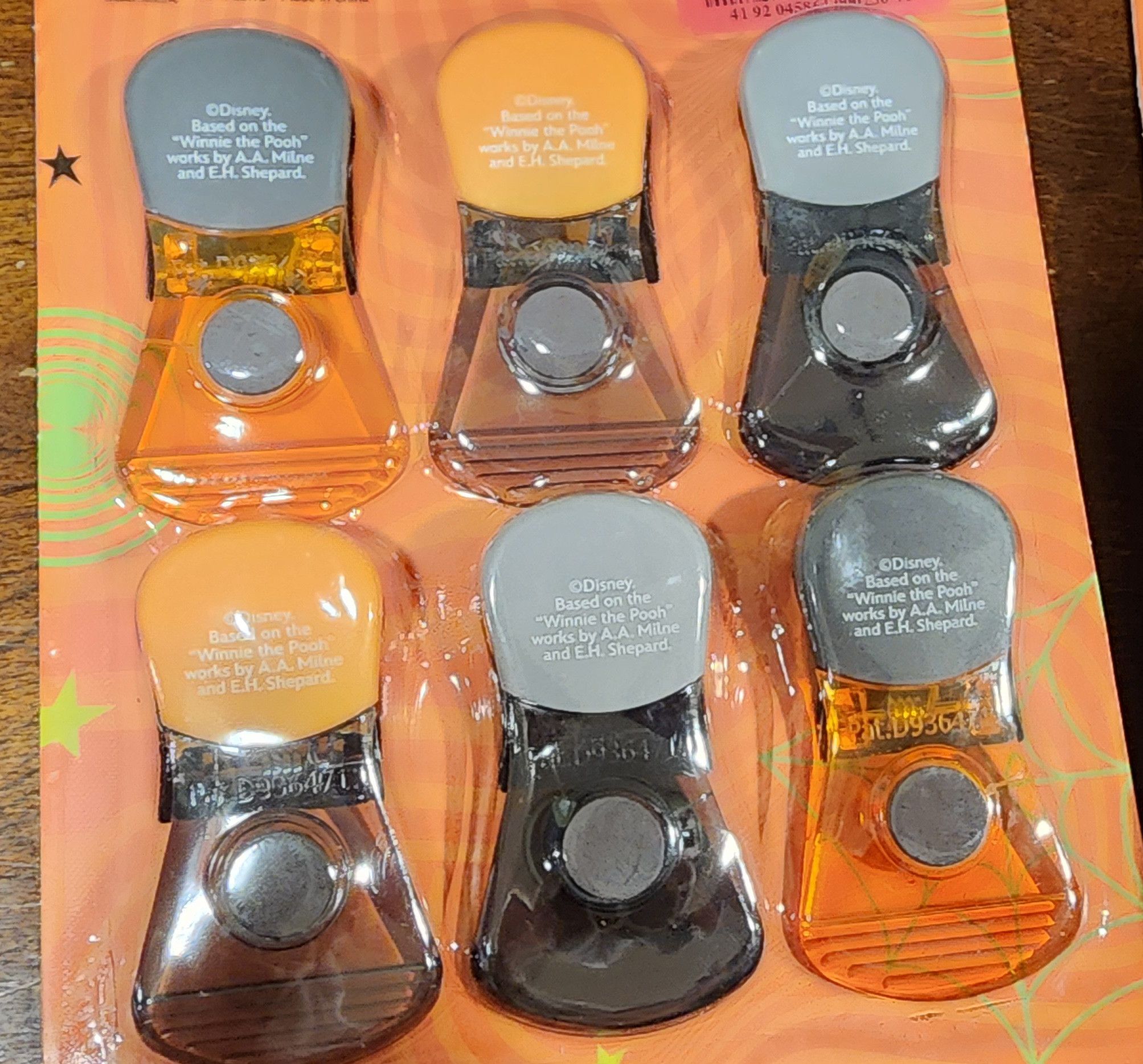 Disney NWT Winnie The Pooh Eyore Halloween 6 Magnetic Clip Set Size ONE SIZE - 2 Thumbnail