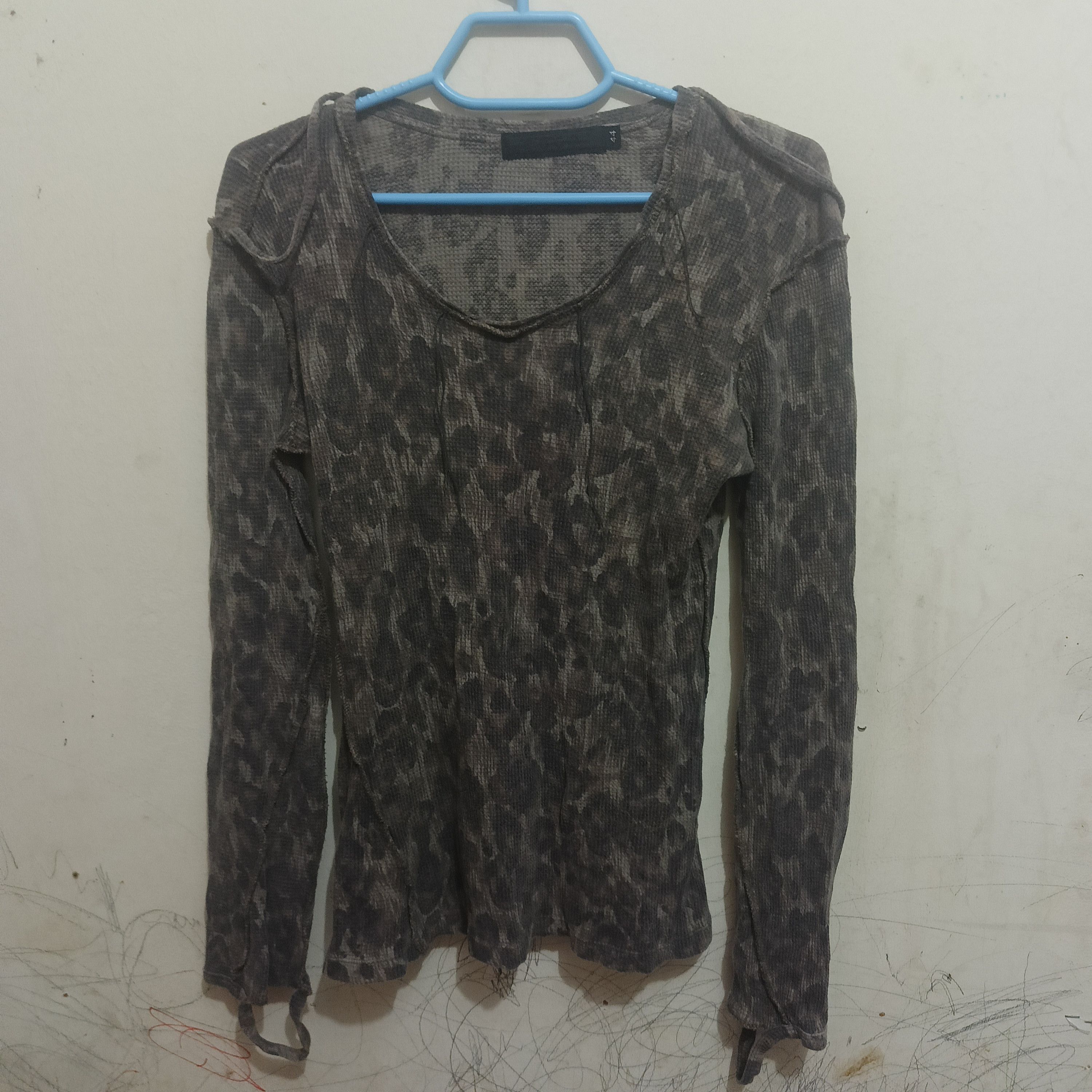 If Six Was Nine Japanese Fuga Leopard design Camouflage long sleeve stretch Size US S / EU 44-46 / 1 - 1 Thumbnail