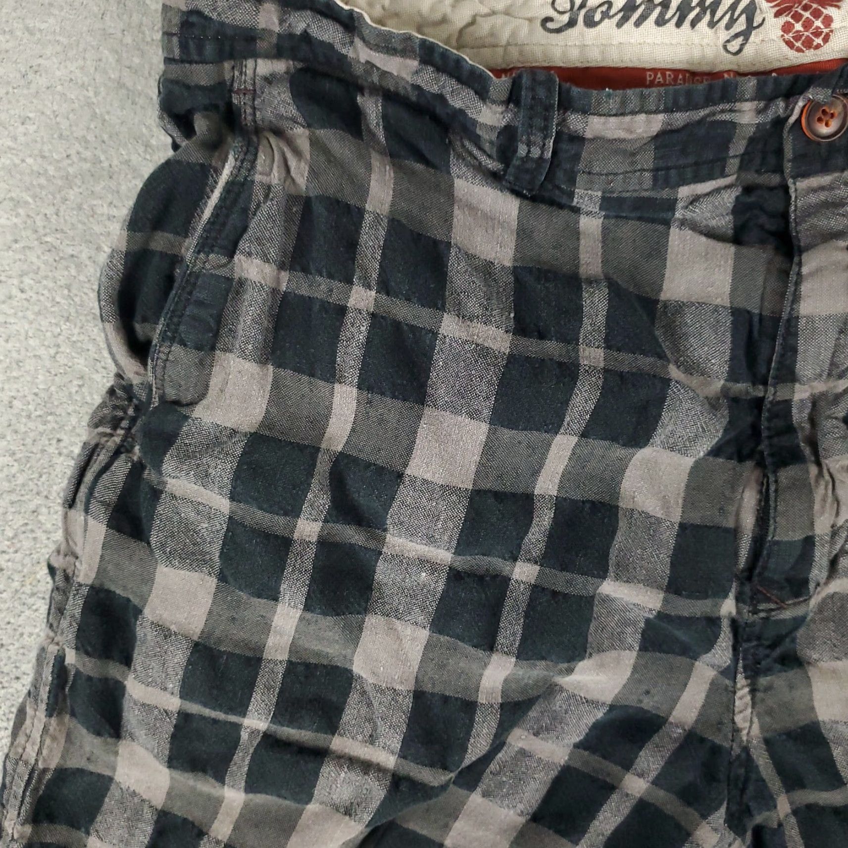 Tommy Bahama VINTAGE Tommy Bahama Shorts Mens Size 35 Flat Front Linen Casual Plaid Chino Size US 35 - 2 Thumbnail