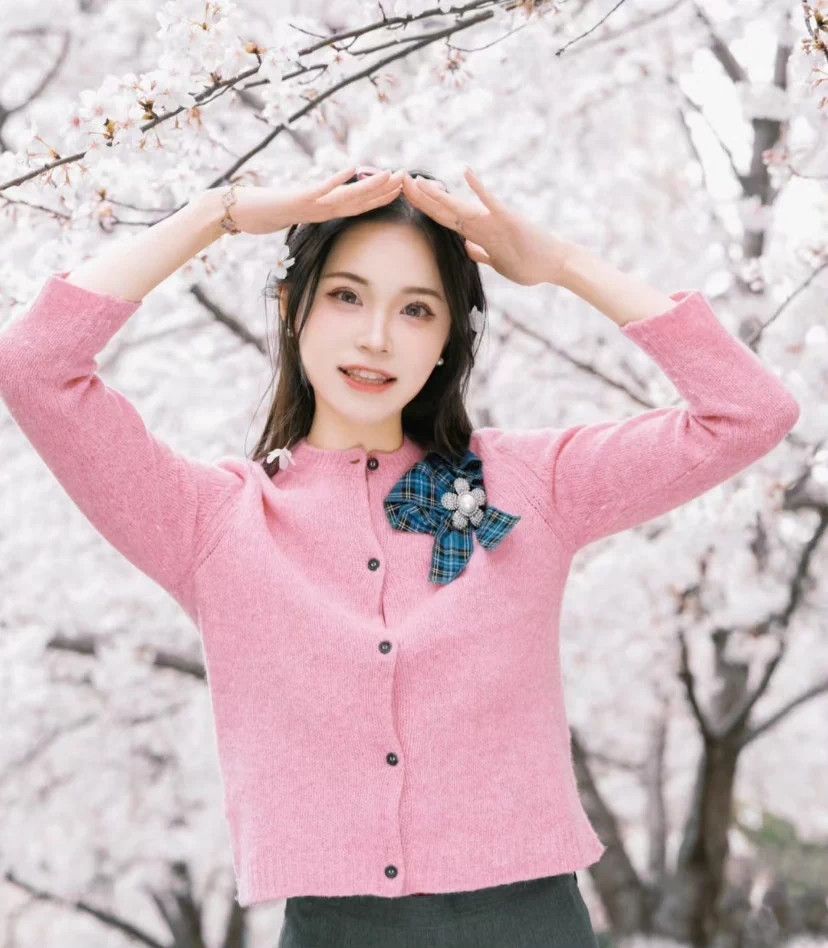 Miu Miu MIU MIU Pink Bow Knit Cardigan Size 42 95 New Size M / US 6-8 / IT 42-44 - 9 Thumbnail