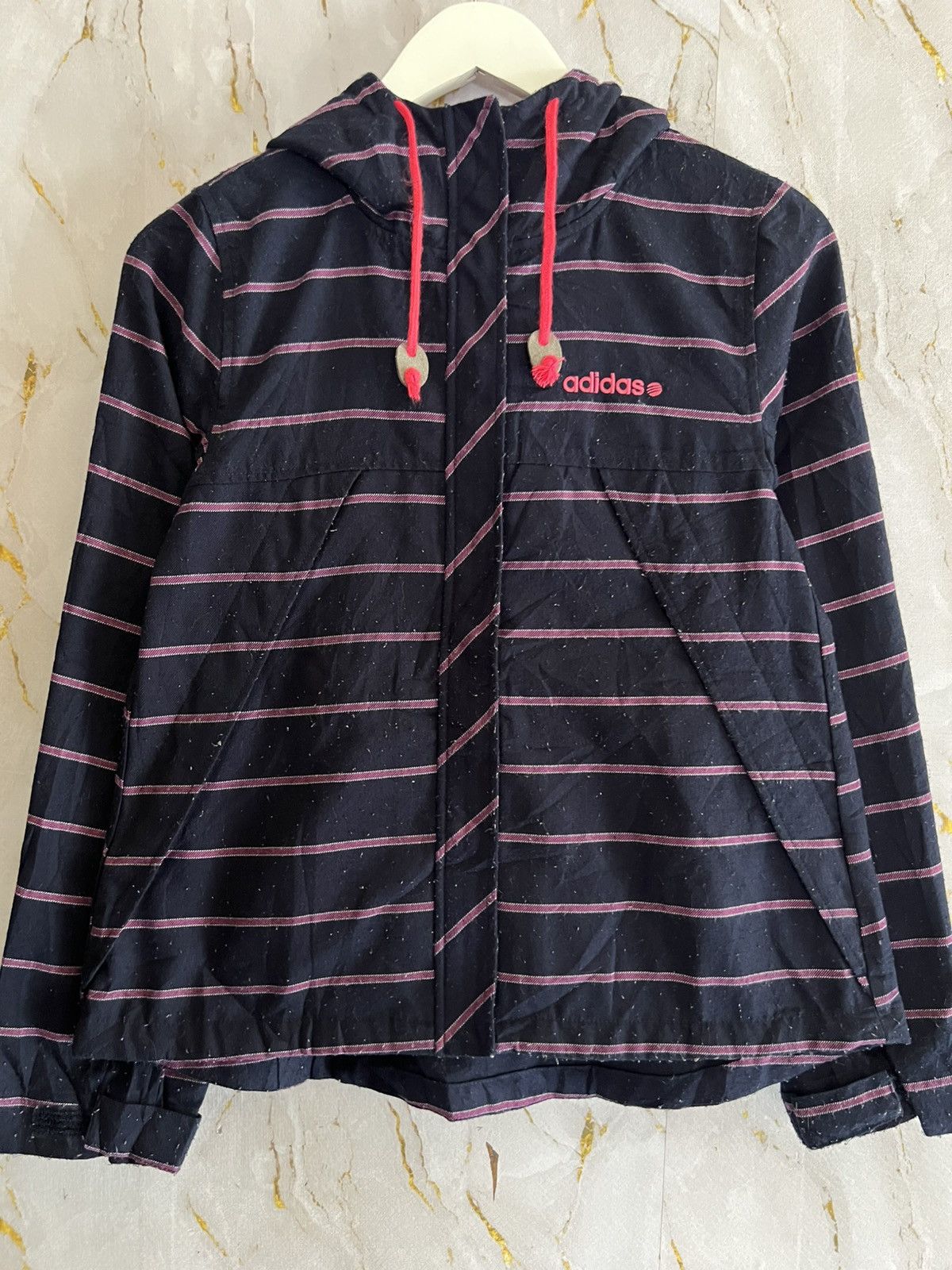 Adidas NEO Sweater – Casual Streetwear Y2K