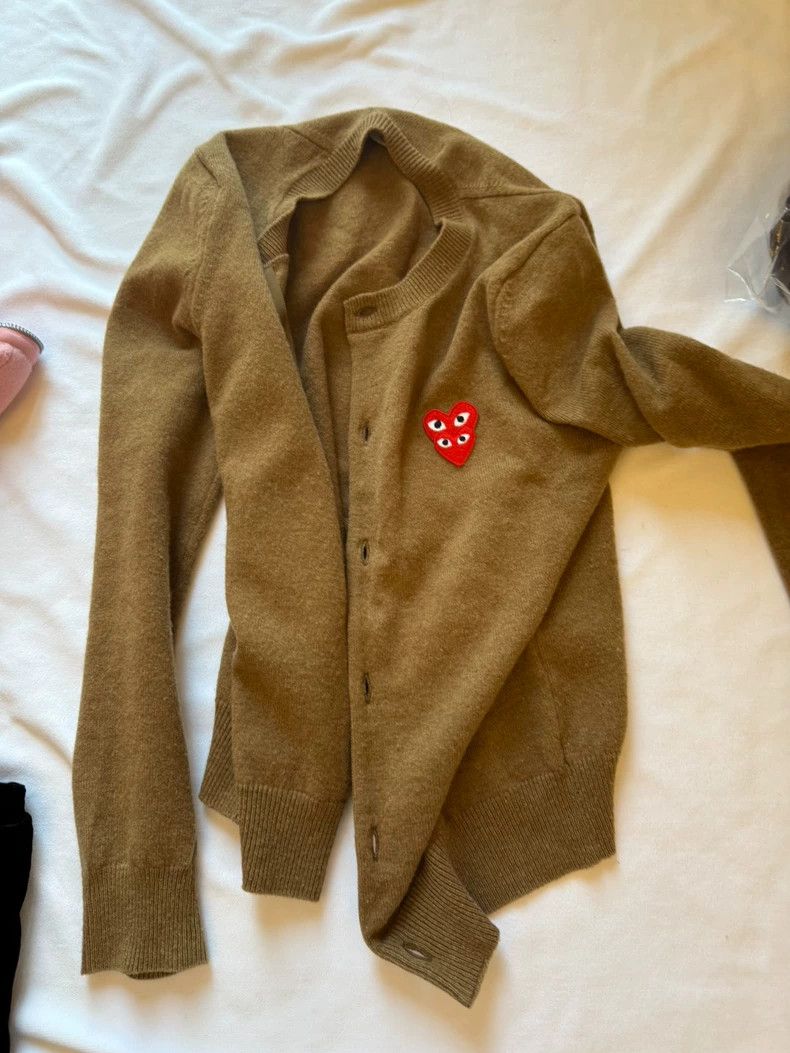 Comme des Garcons Comme Des Garcons Red Heart Cardigan Size M / US 6-8 / IT 42-44 - 1 Thumbnail