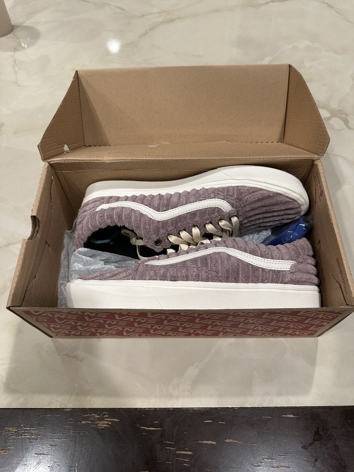 Vans Purple Jumbo Corduroy vans Size US 10 / EU 43 - 1 Thumbnail