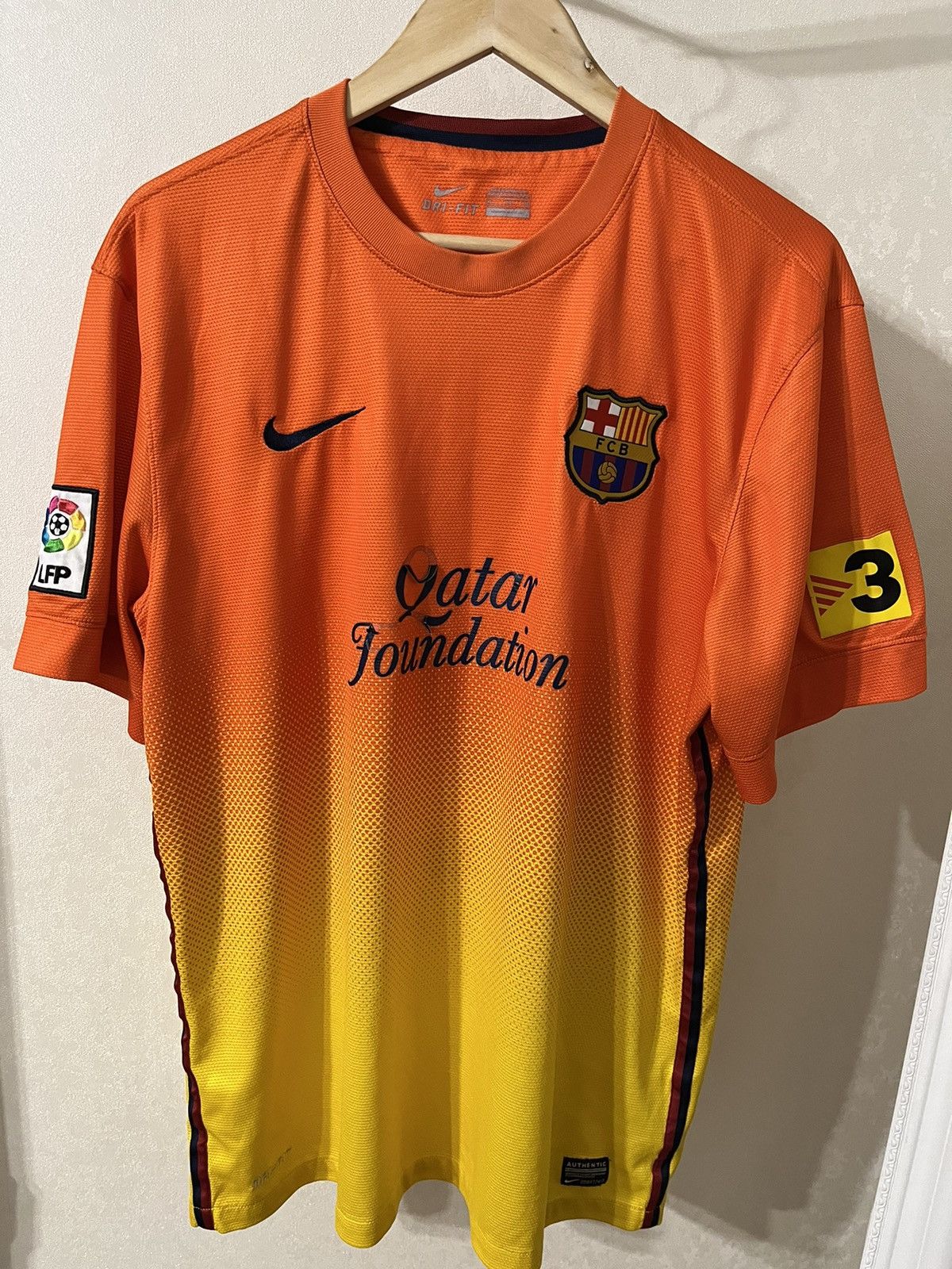 Other Nike Barcelona 12/13 Away Jersey #9 Alexis Size US XL / EU 56 / 4 - 1 Thumbnail