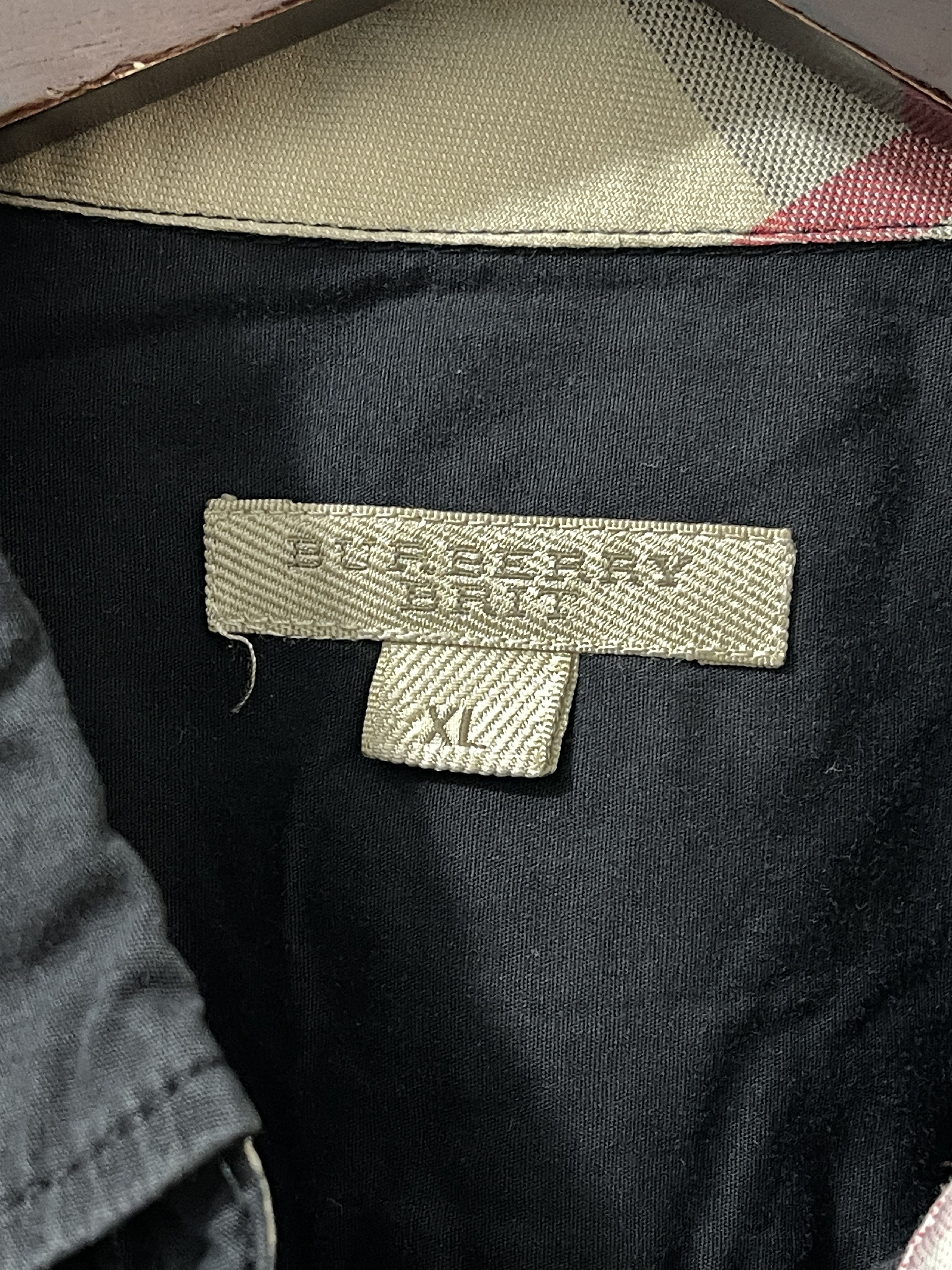 Burberry Vintage Burberry Brit Black Button Up Shirts Size US XL / EU 56 / 4 - 4 Thumbnail
