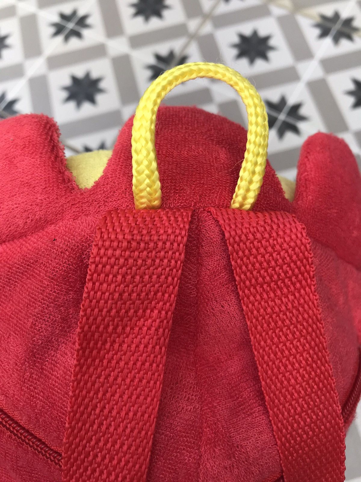 Japanese Brand SUNFLOWER PLUSH BACKPACK Size ONE SIZE - 7 Thumbnail