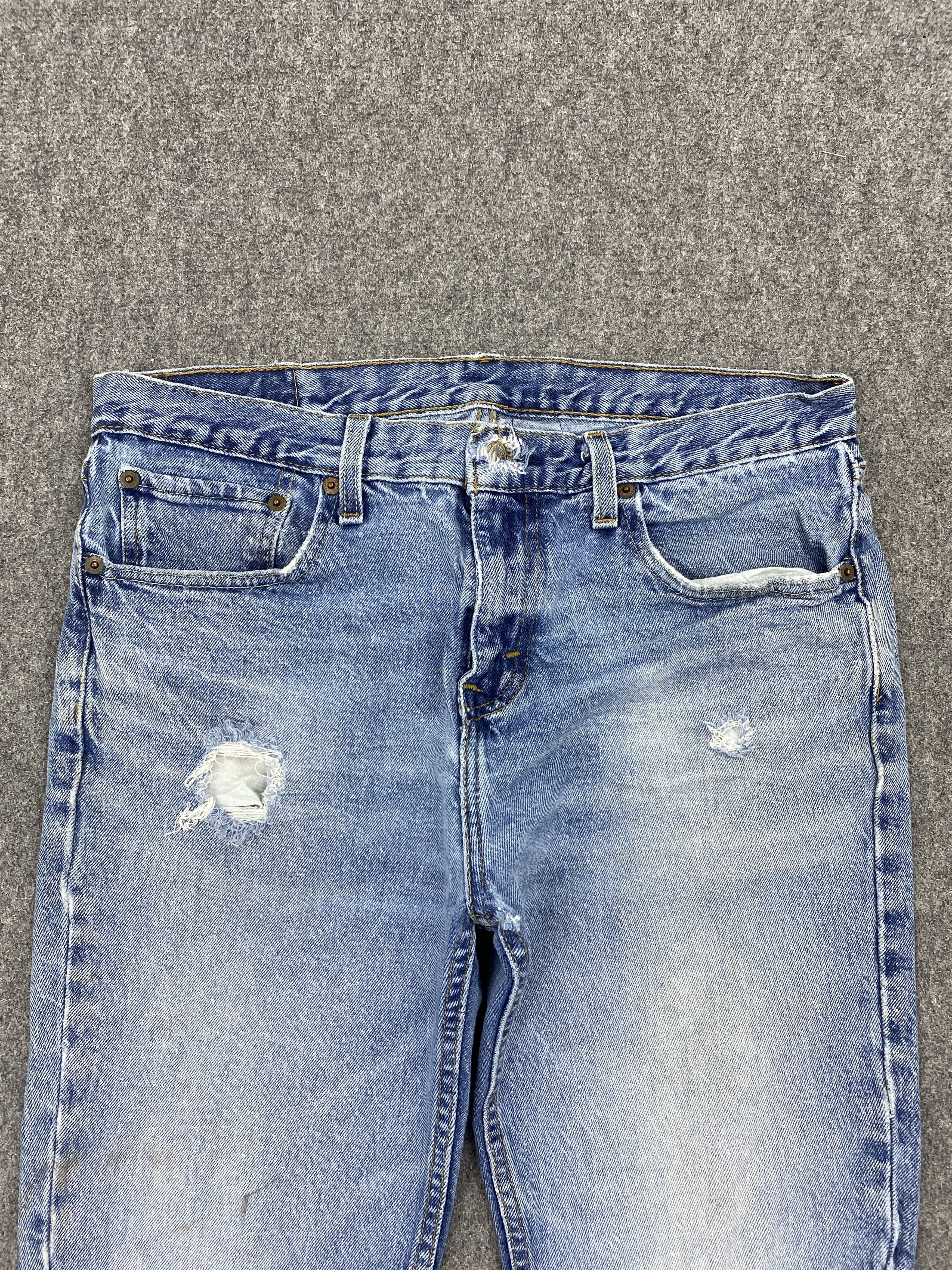 Levi's Distressed Light Wash Vintage Levis 511 Jeans DP2677 Size US 32 / EU 48 - 2 Thumbnail