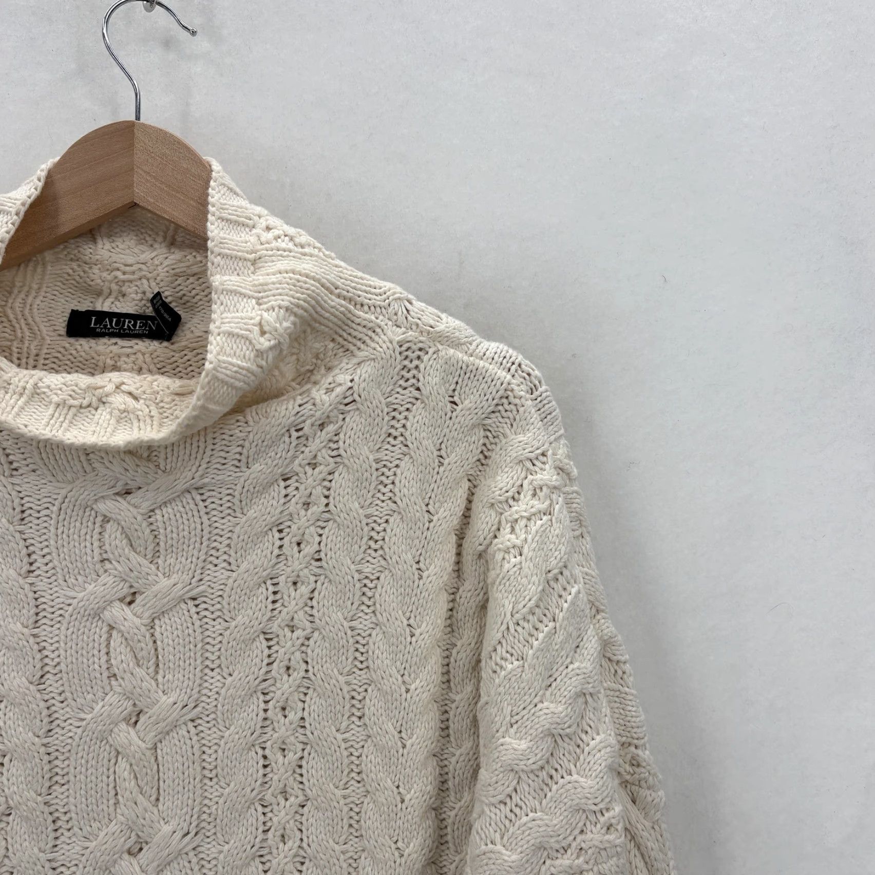 Ralph Lauren Lauren Ralph Lauren Sweater Womens Large White Cable Knit Cowl Neck Fisherman Size L / US 10 / IT 46 - 2 Thumbnail