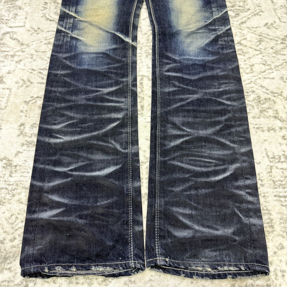 GOSTAR DE FUGA Fuga Smoke Shadow Wash Claw Mark Studded Jeans Size US 32 / EU 48 - 5 Thumbnail