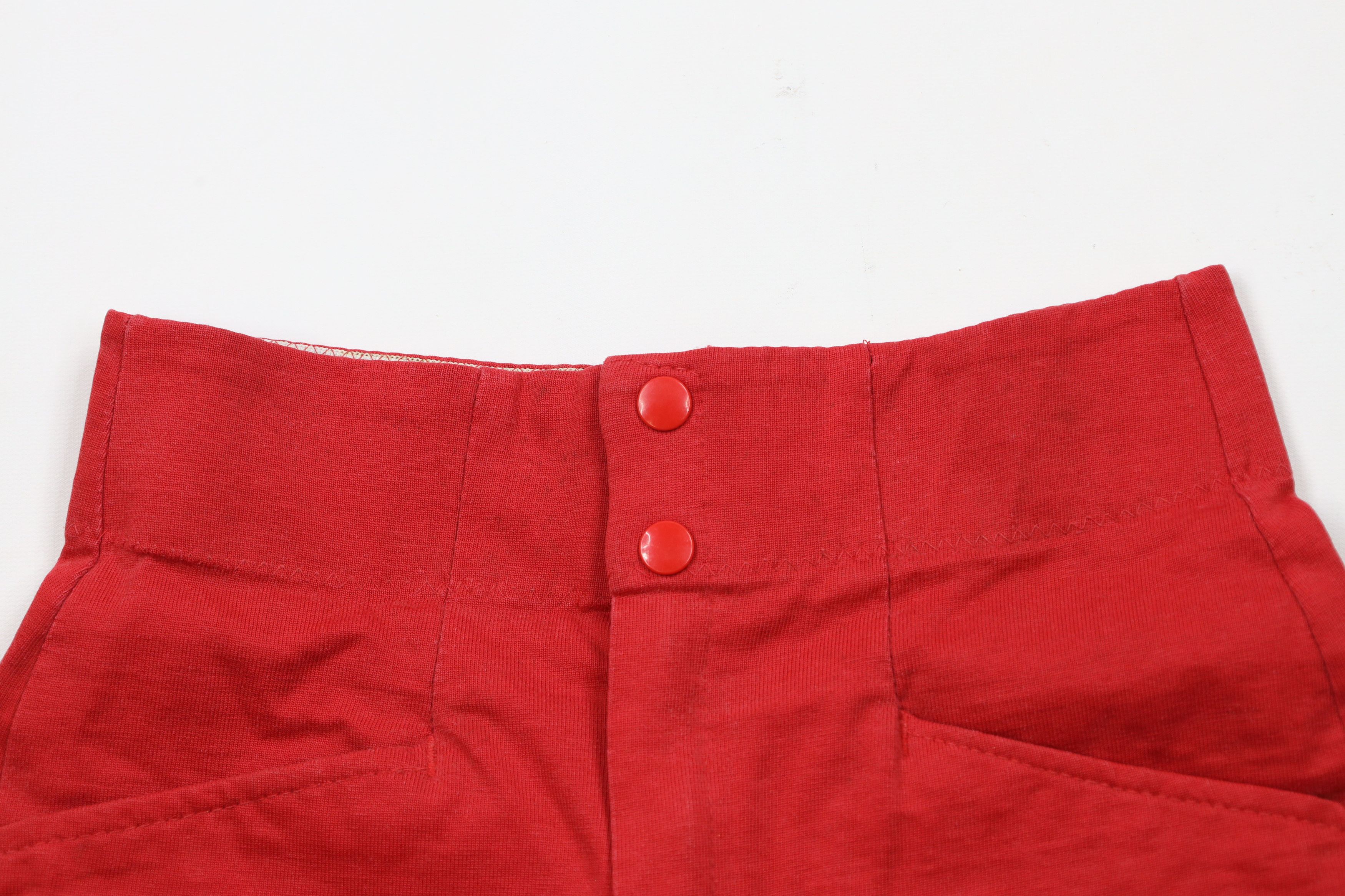 Vintage Vintage 70s Streetwear Knee Coach Coaches Shorts Red USA Size US 30 / EU 46 - 2 Thumbnail