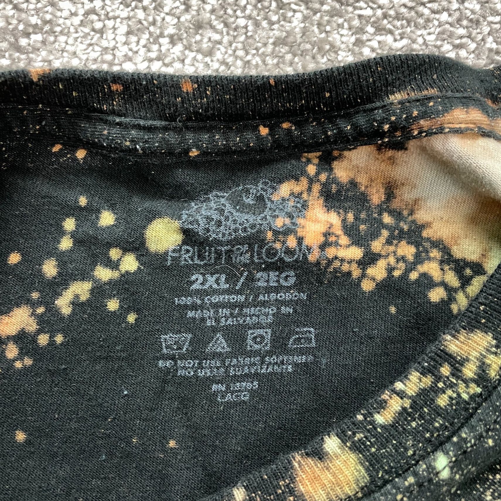 Fruit Of The Loom Fruit Of The Loom T-Shirt Men 2XL Black Crew Neck Short Sleeve Acid Wash Graphic Contemporary Retro Rock Polka Dot Classic Mens Size US XXL / EU 58 / 5 - 5 Thumbnail