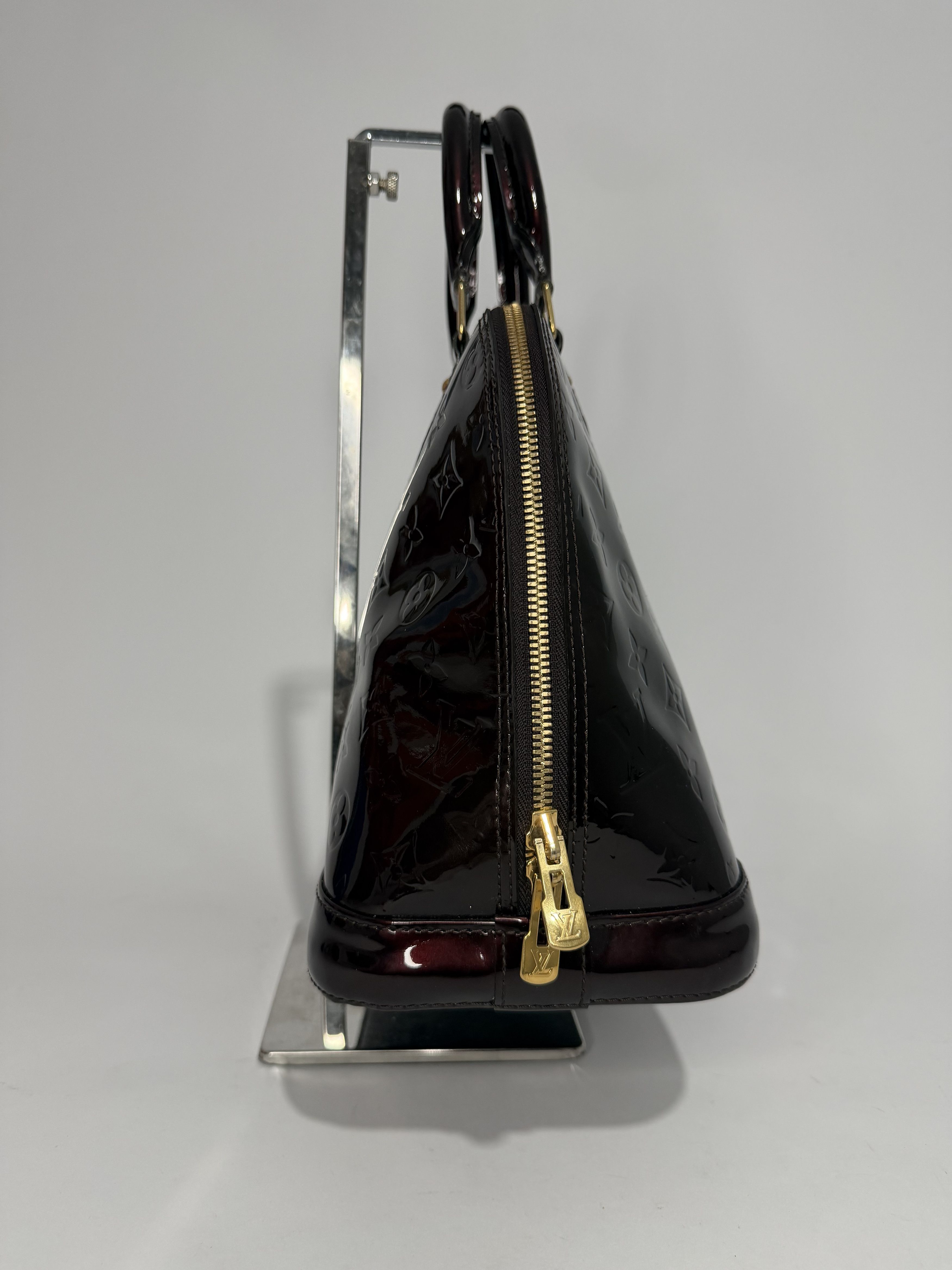 Louis Vuitton Louis Vuitton Amarante Monogram Vernis Alma PM Bag Size ONE SIZE - 3 Thumbnail