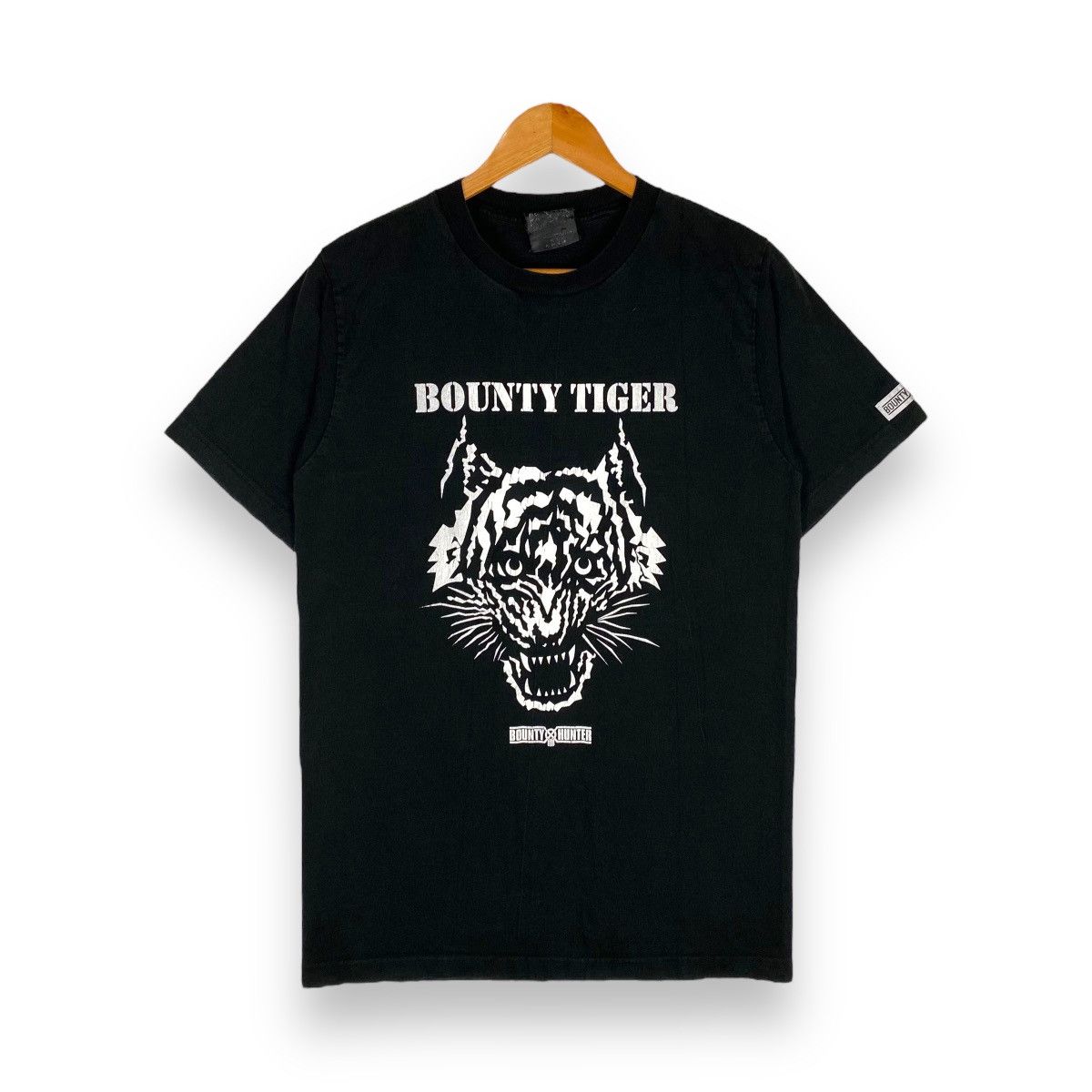 image of 90's Bounty Hunter Bounty Tiger T Shirt in Black, Men's (Size Medium)