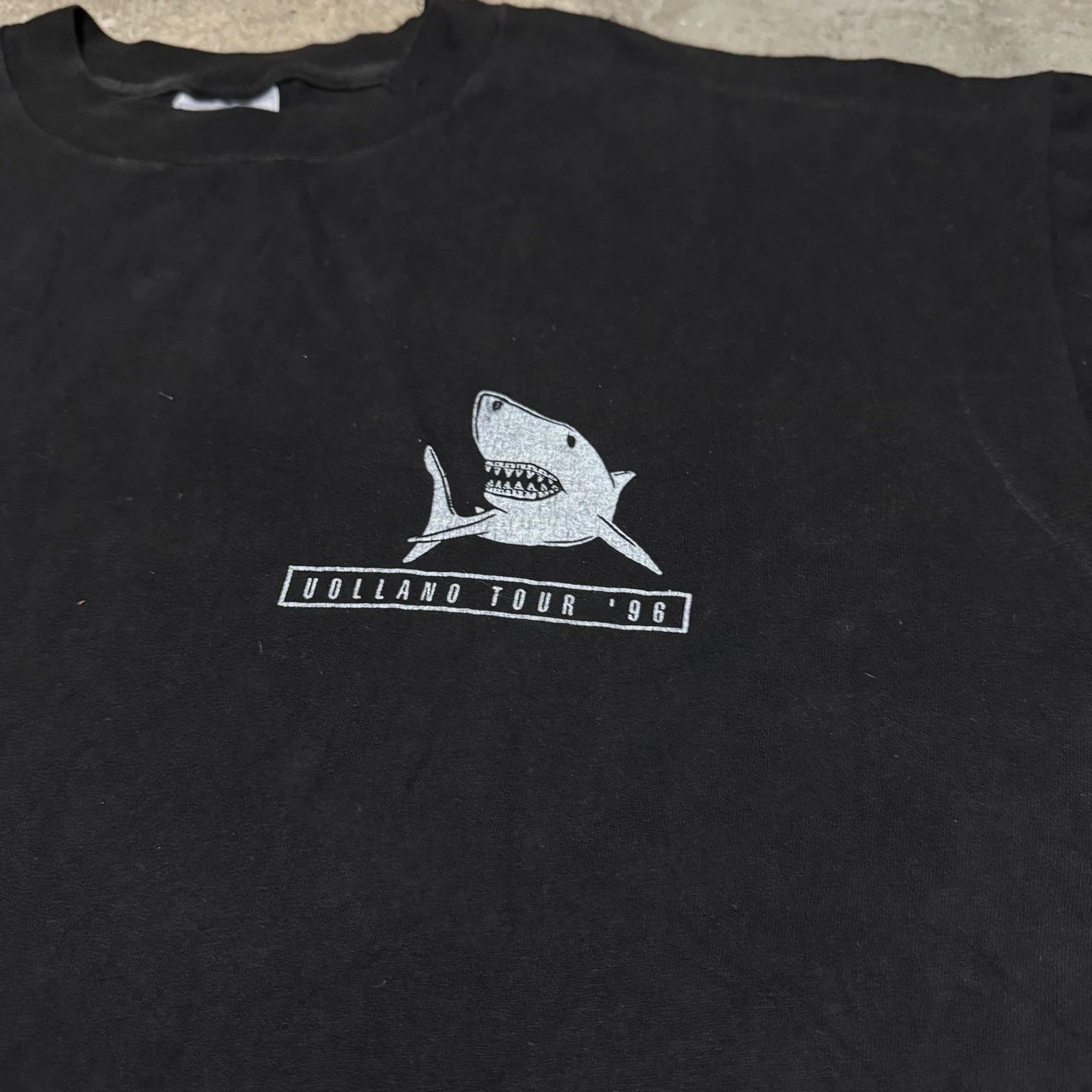 Band Tees Vintage vollano tour 96 staff t-shirt Size US XL / EU 56 / 4 - 3 Thumbnail