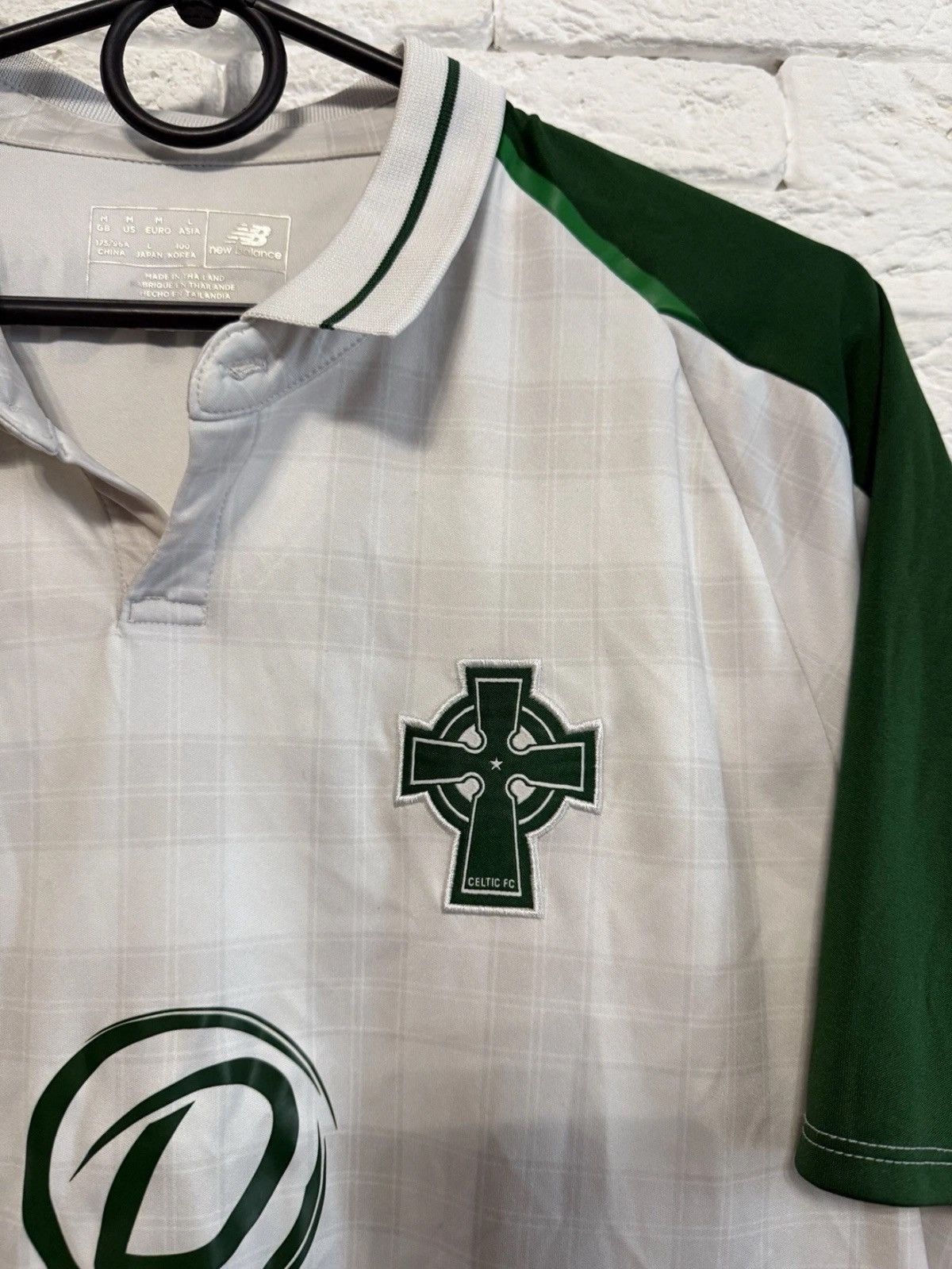 New Balance New Balance Celtic 18/19 Away Jersey Magners Sz M Size US M / EU 48-50 / 2 - 3 Thumbnail