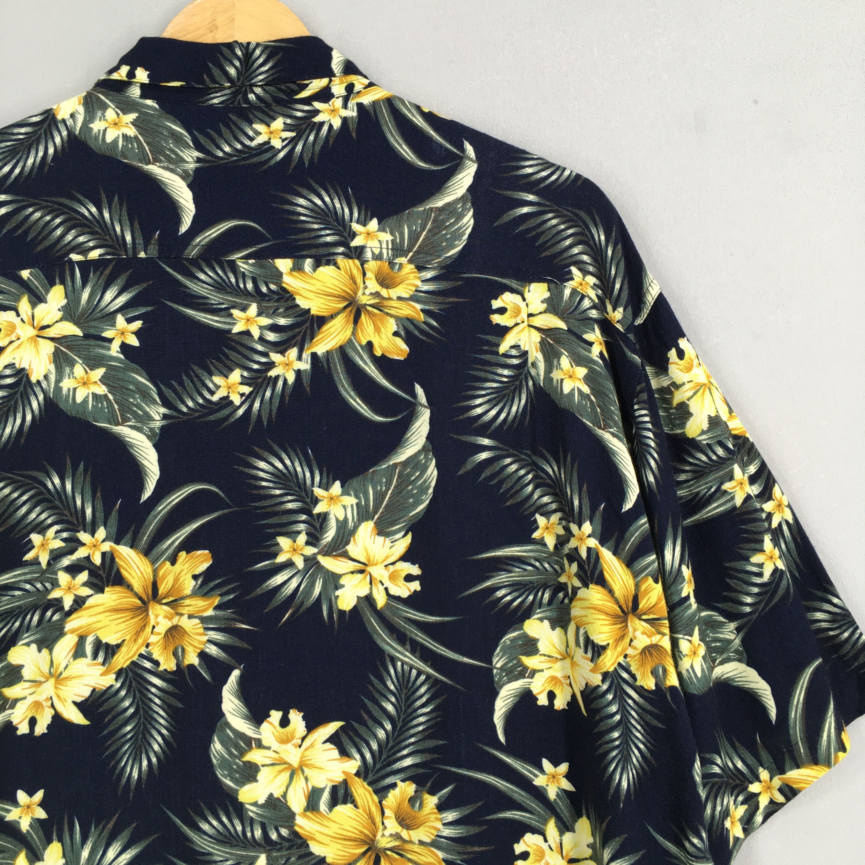 Other Vintage Hawaiian Flower Rayon Aloha Shirt XLarge Size US XL / EU 56 / 4 - 8 Thumbnail