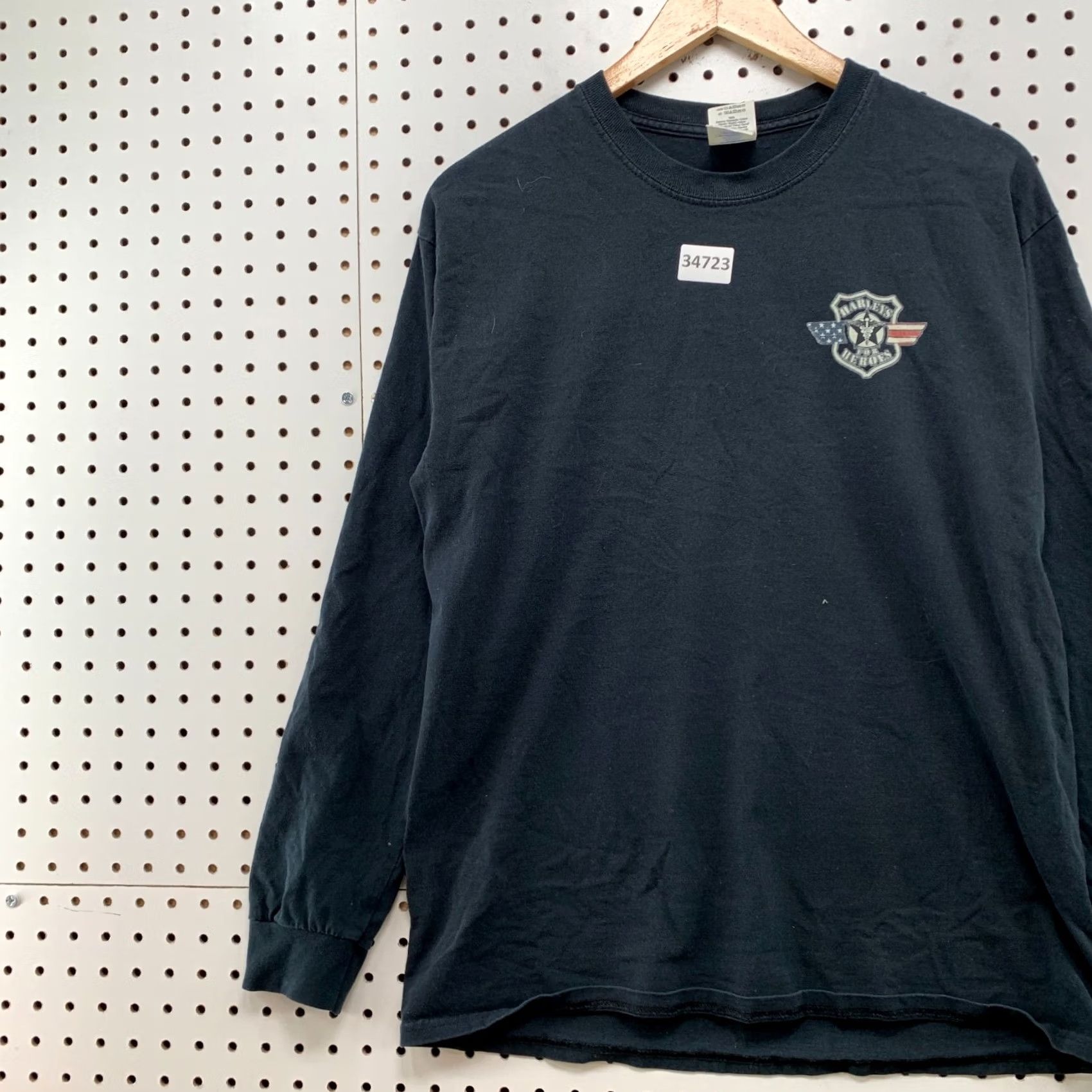 Gildan Keywords: "Vintage," "Harley," "For Heroes," "Shirt," "Mens," "Medium," "Black," "Eagle Flag," "20x27" – These are prominent and relevant Size US M / EU 48-50 / 2 - 4 Thumbnail