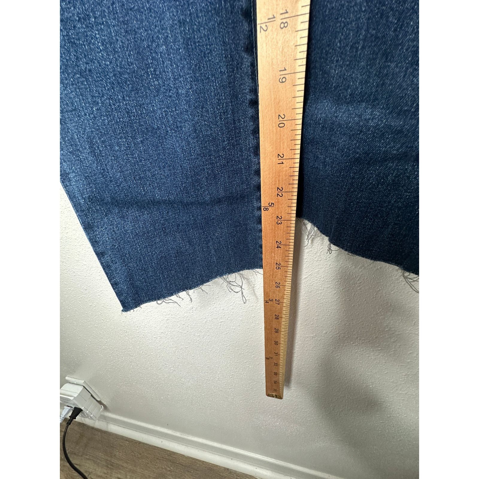 AG Adriano Goldschmied AG Dark Wash The Harper Essential Straight Raw Hem Jeans 29 Size 29" - 15 Thumbnail