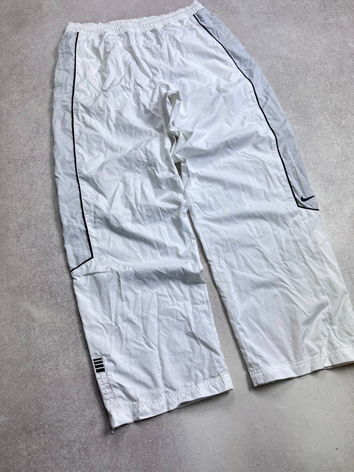 Vintage Nike TN Skepta Style Y2K White Baggy Track Pants XL