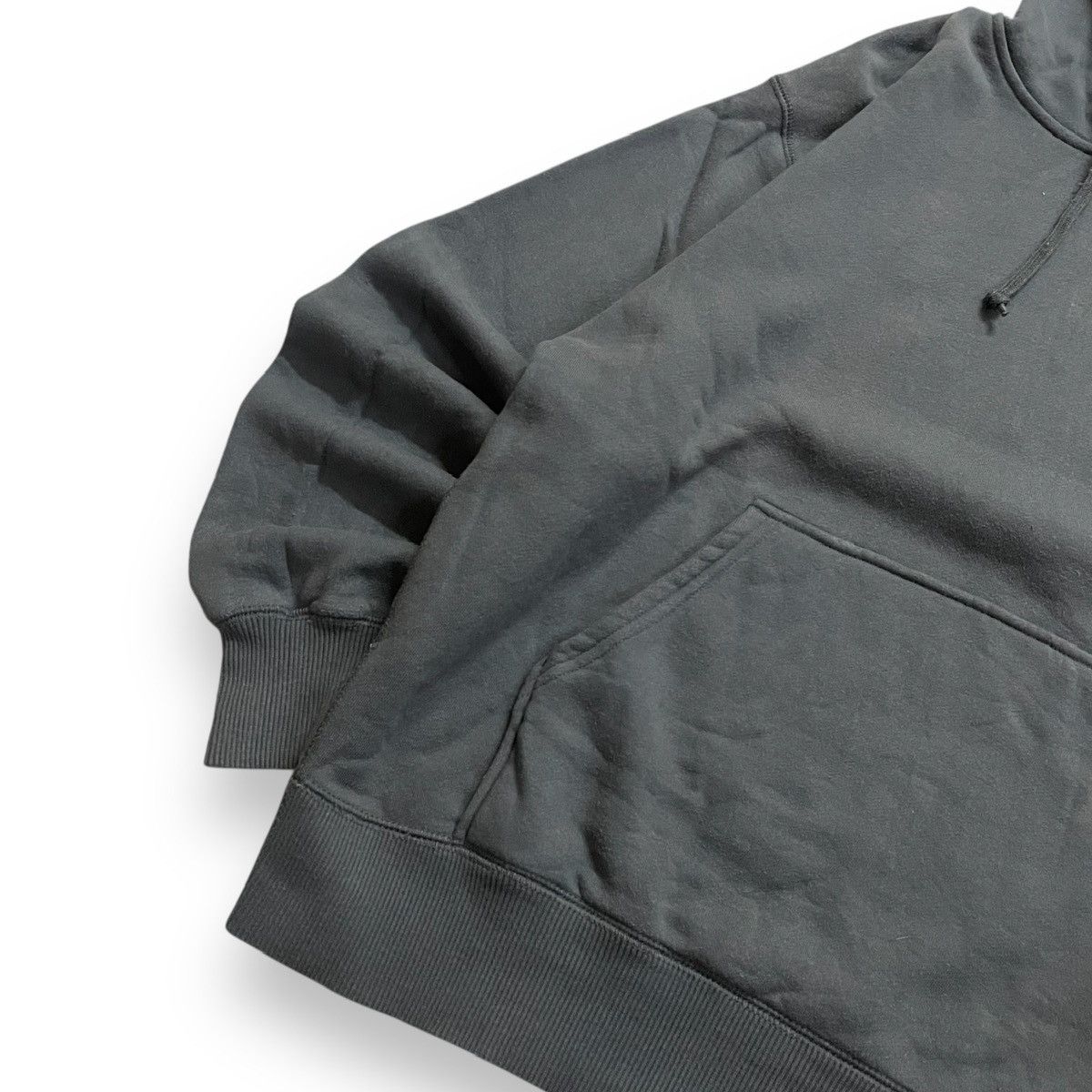 Uniqlo Pullover Hoodie Streetwear Inspired Kanye West Size US M / EU 48-50 / 2 - 4 Thumbnail
