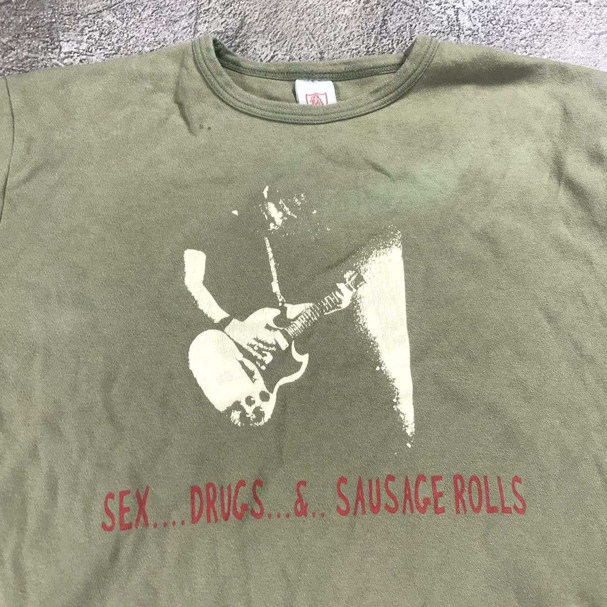 Vintage Vintage Y2K Sun Faded Graphic Tee Punk Streetwear Boxy M Size US M / EU 48-50 / 2 - 2 Thumbnail